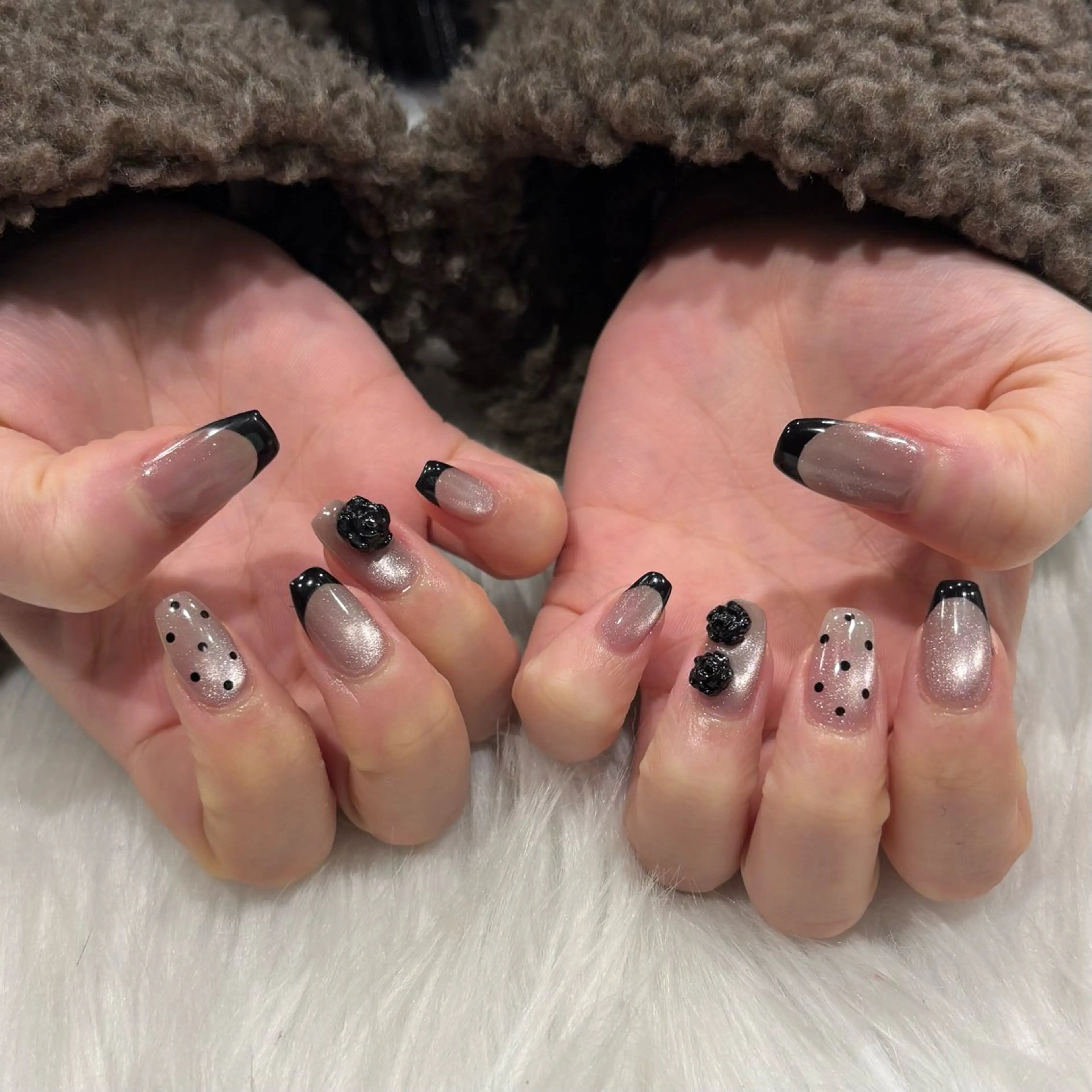 ネイル Nobody_ Reikaのネイルデザイン