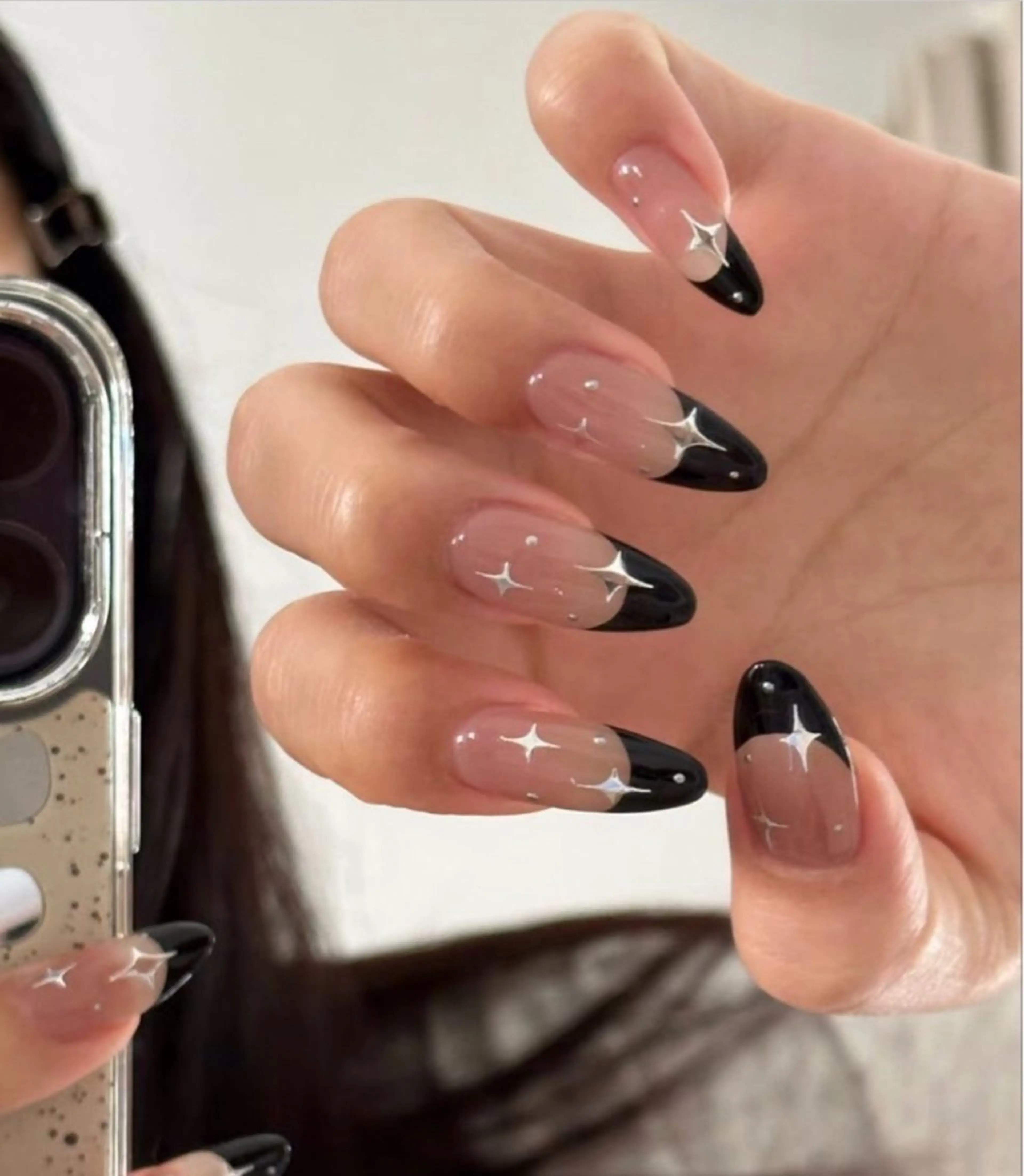 ネイル 長さ出し グラデーション キラキラネイル 韓国ネイル ラメ(グリッター) ハンドネイル ハンドケア Chisa Nail Studio所属・チ サのネイルデザイン