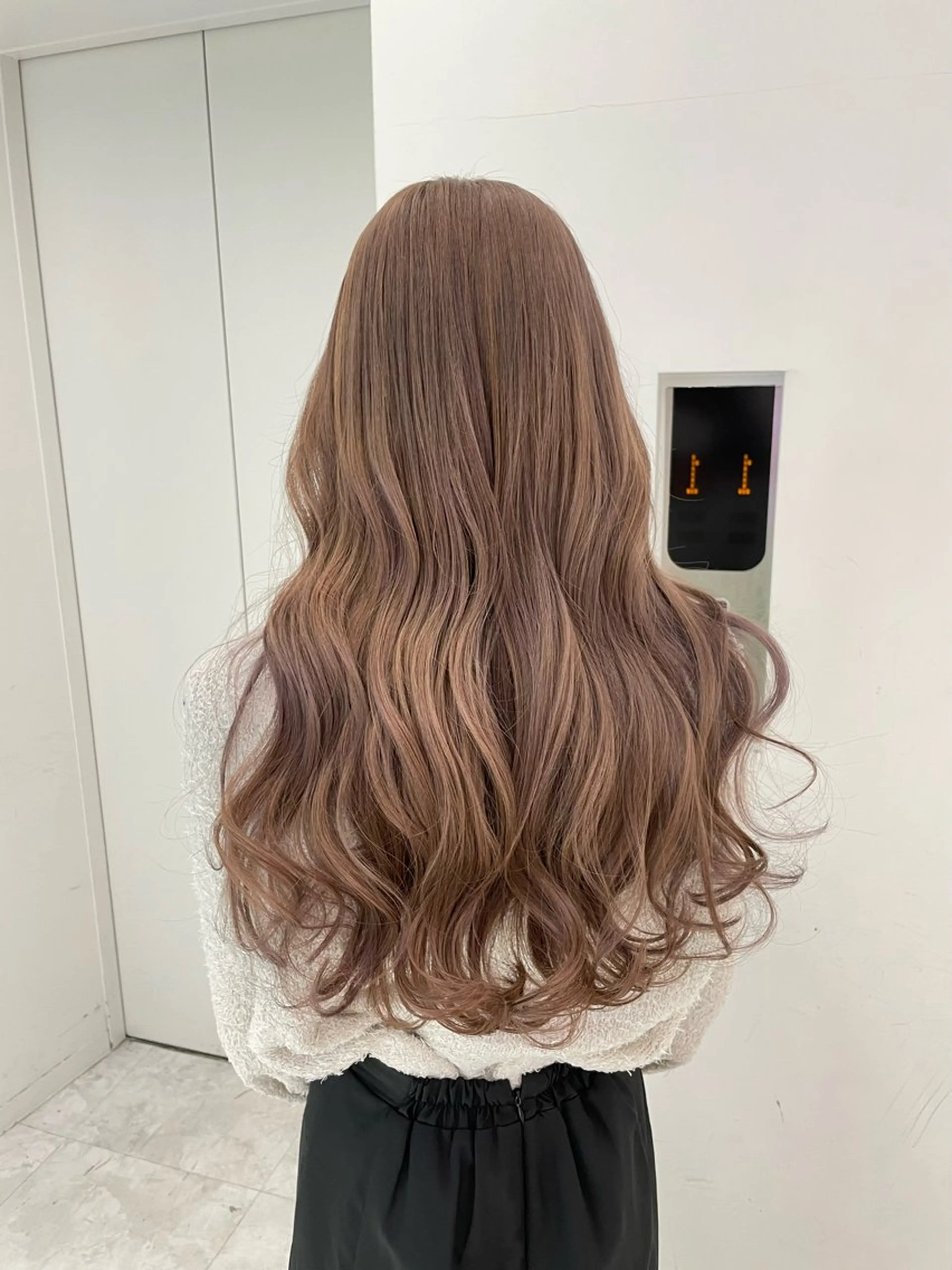 ロング カラー ヘアカラー 🩷暖色カラー🩷 BONのヘアスタイル