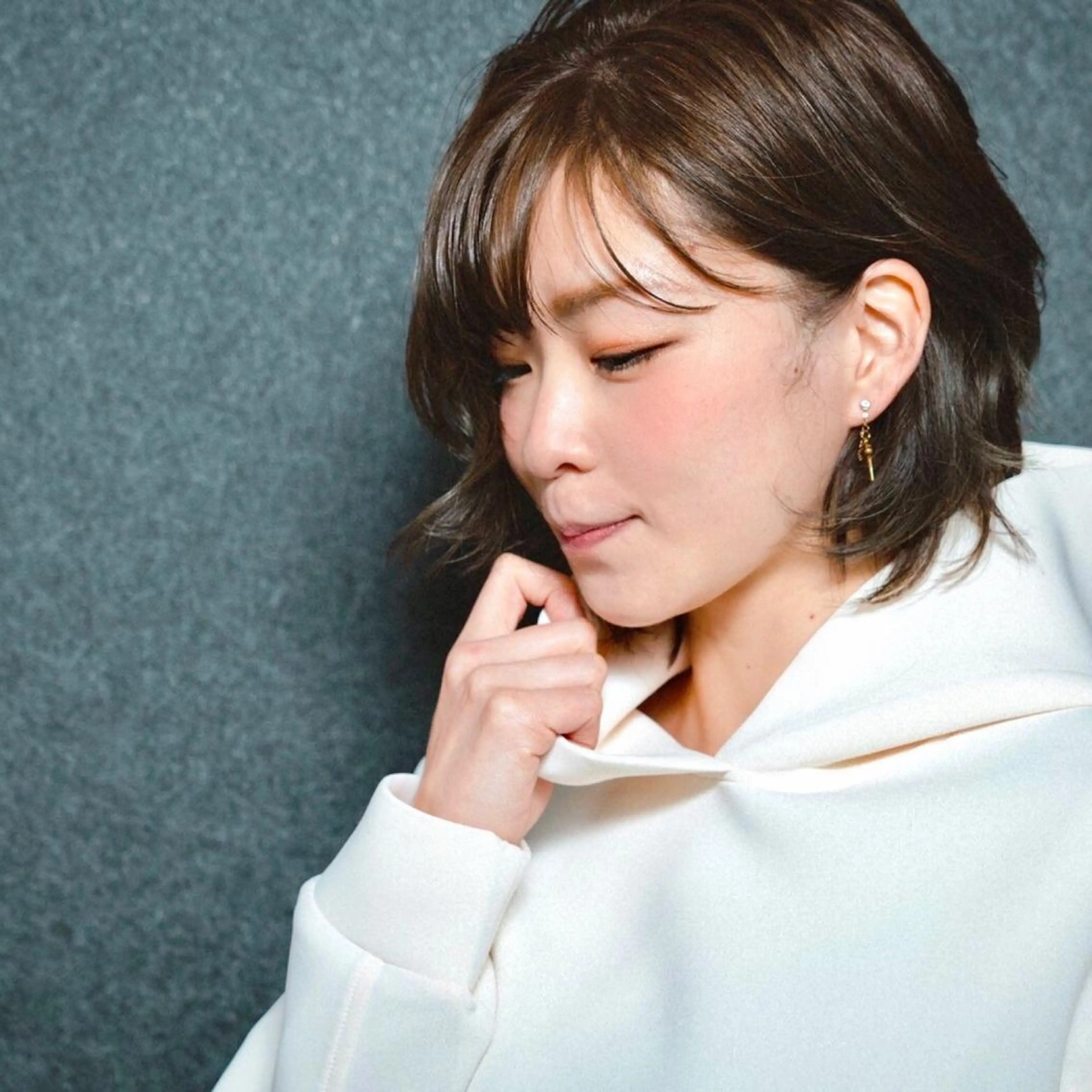 ミディアム シェアハピ ヤマモトのヘアスタイル