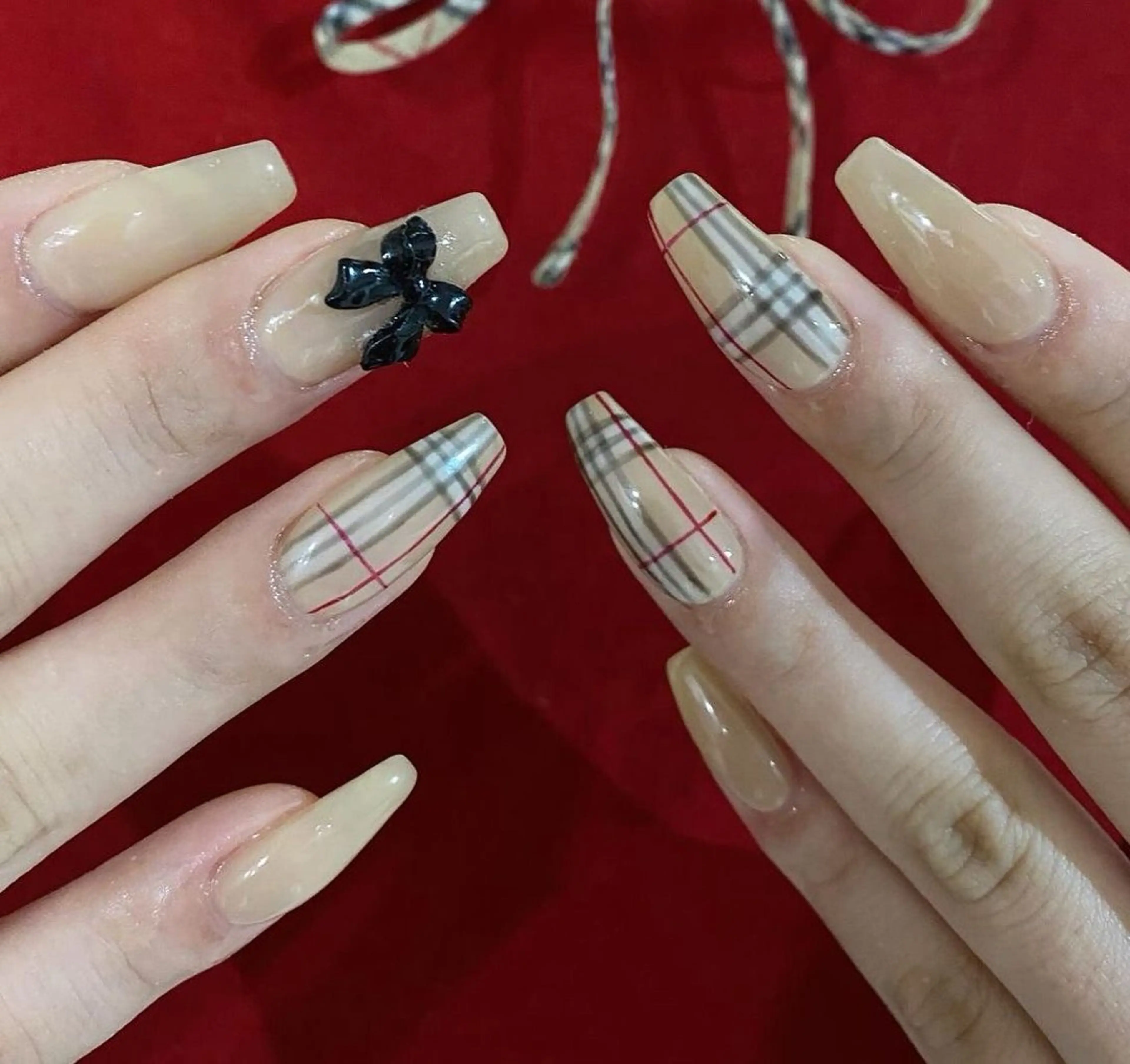 ネイル ハンドネイル Lapi Nail 🩷長さ出し特化のネイルデザイン