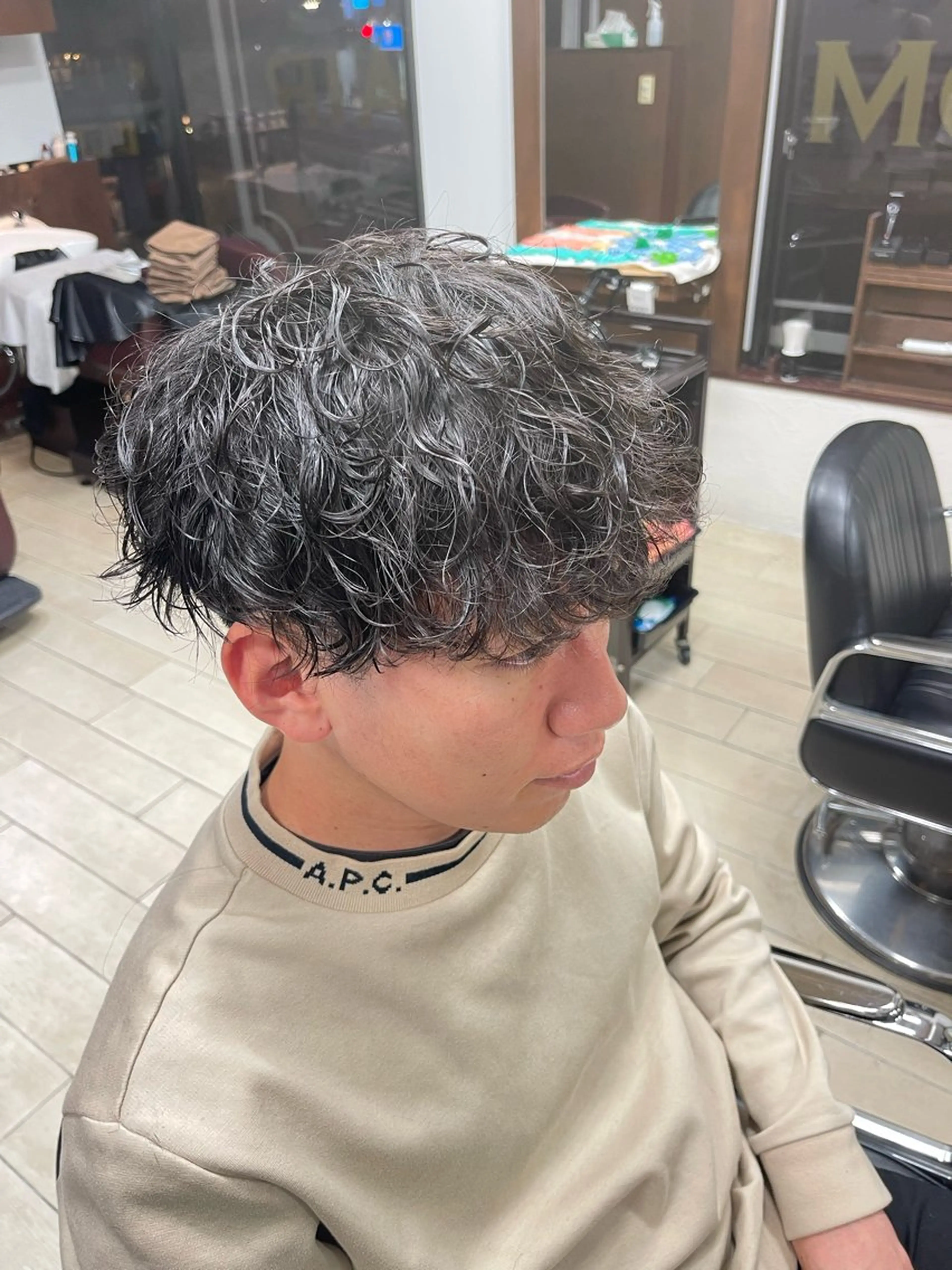 パーマ メンズ 波巻きパーマ 坂本 雄平のヘアスタイル