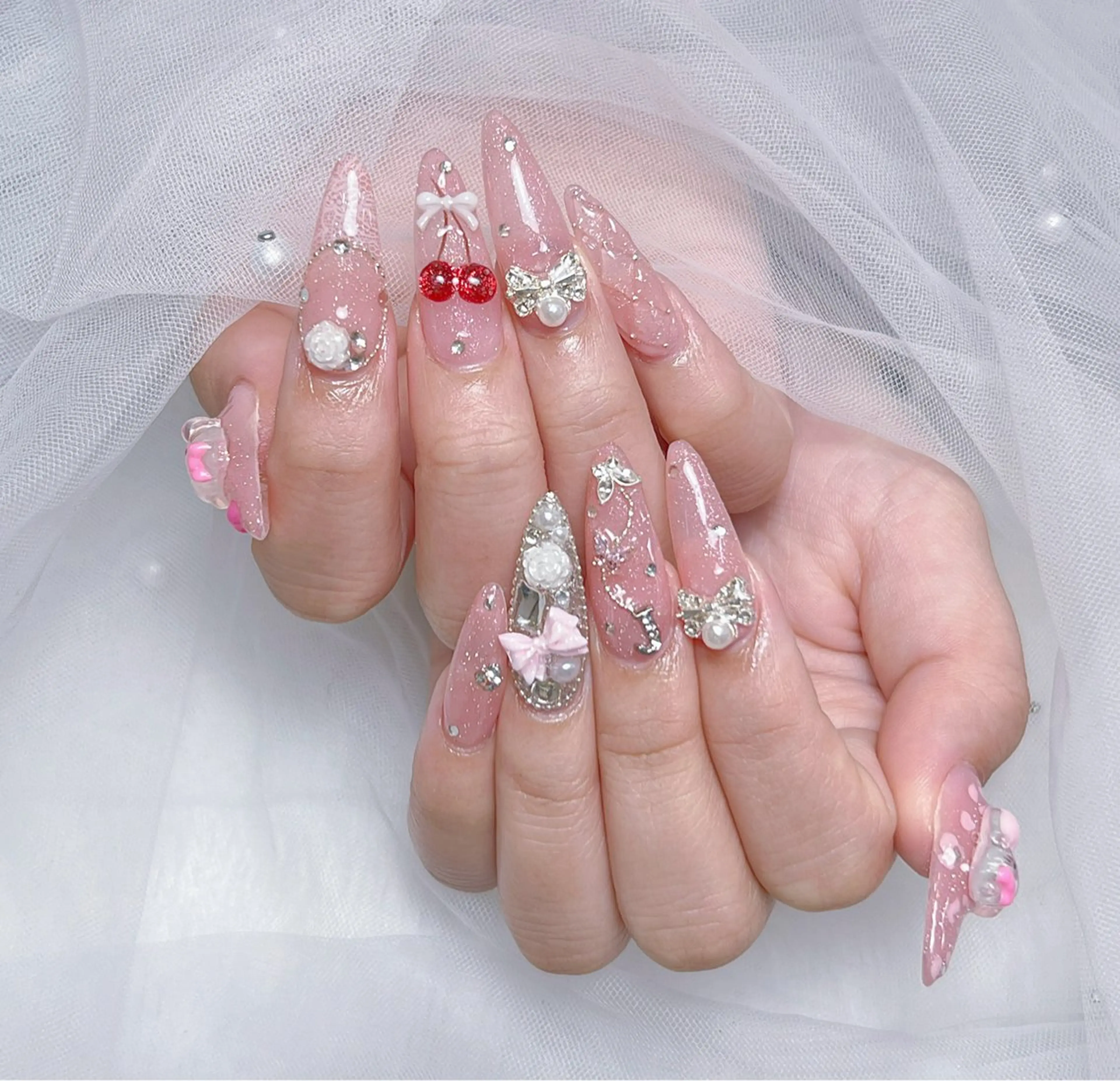 ネイル アートネイル オーロラネイル チークネイル 長さ出し フットネイル Miya_nail所属・Miya _nailのネイルデザイン