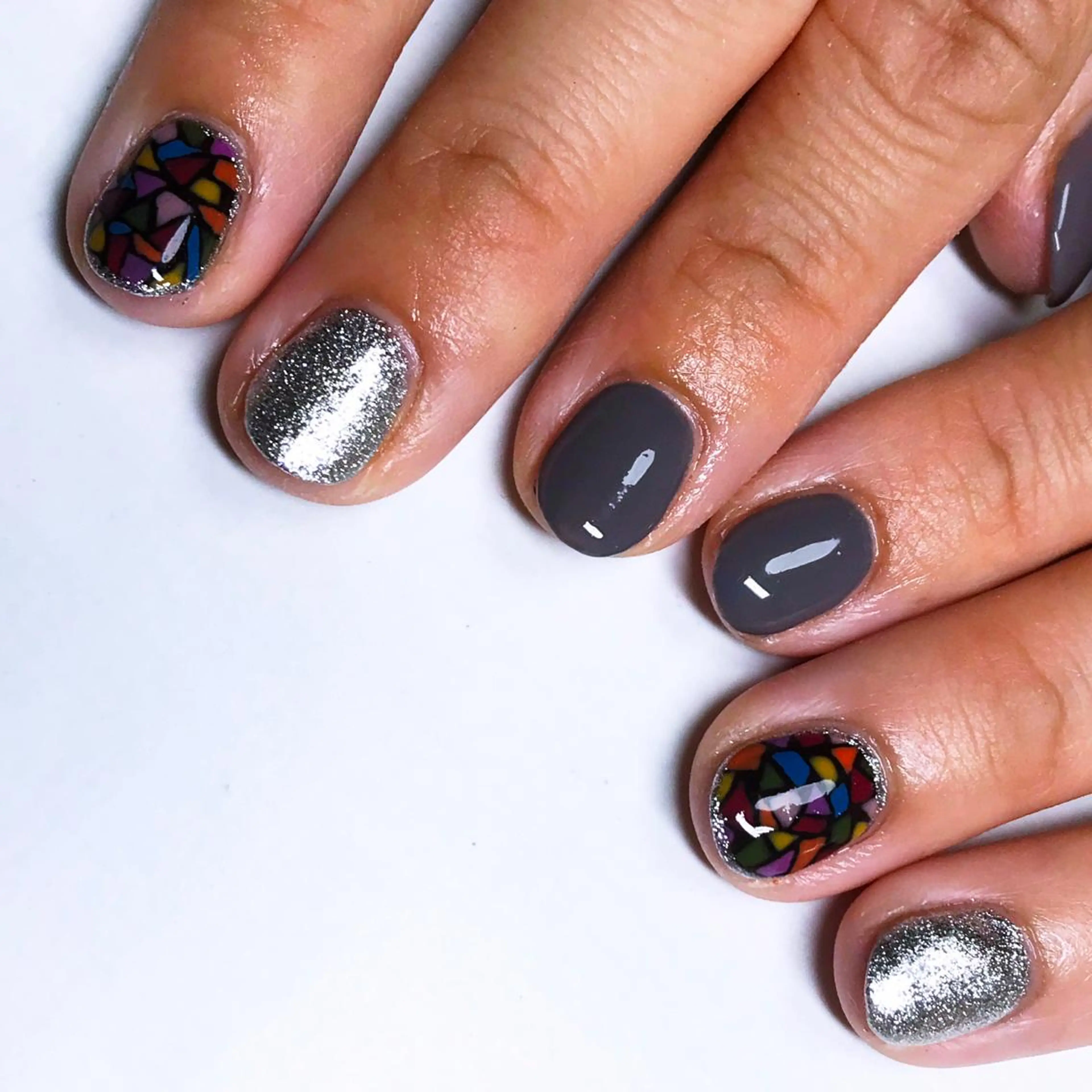 ネイル アートネイル 【カメレオン】 上村 祥子のヘアスタイル