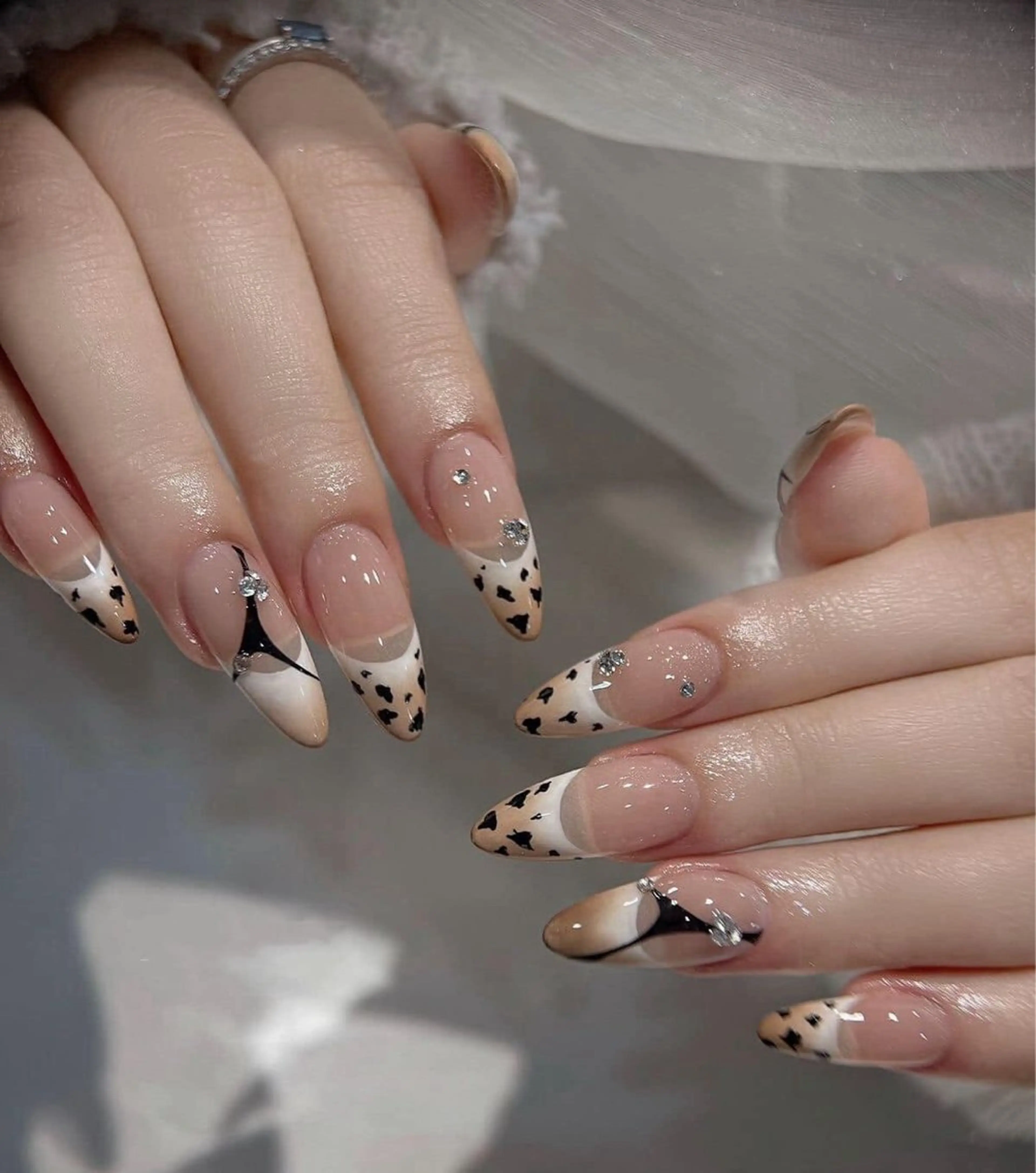 ネイル アートネイル フレンチネイル ジェルネイル 韓国ネイル ミラーネイル Rin Nail 新大久保店のネイルデザイン