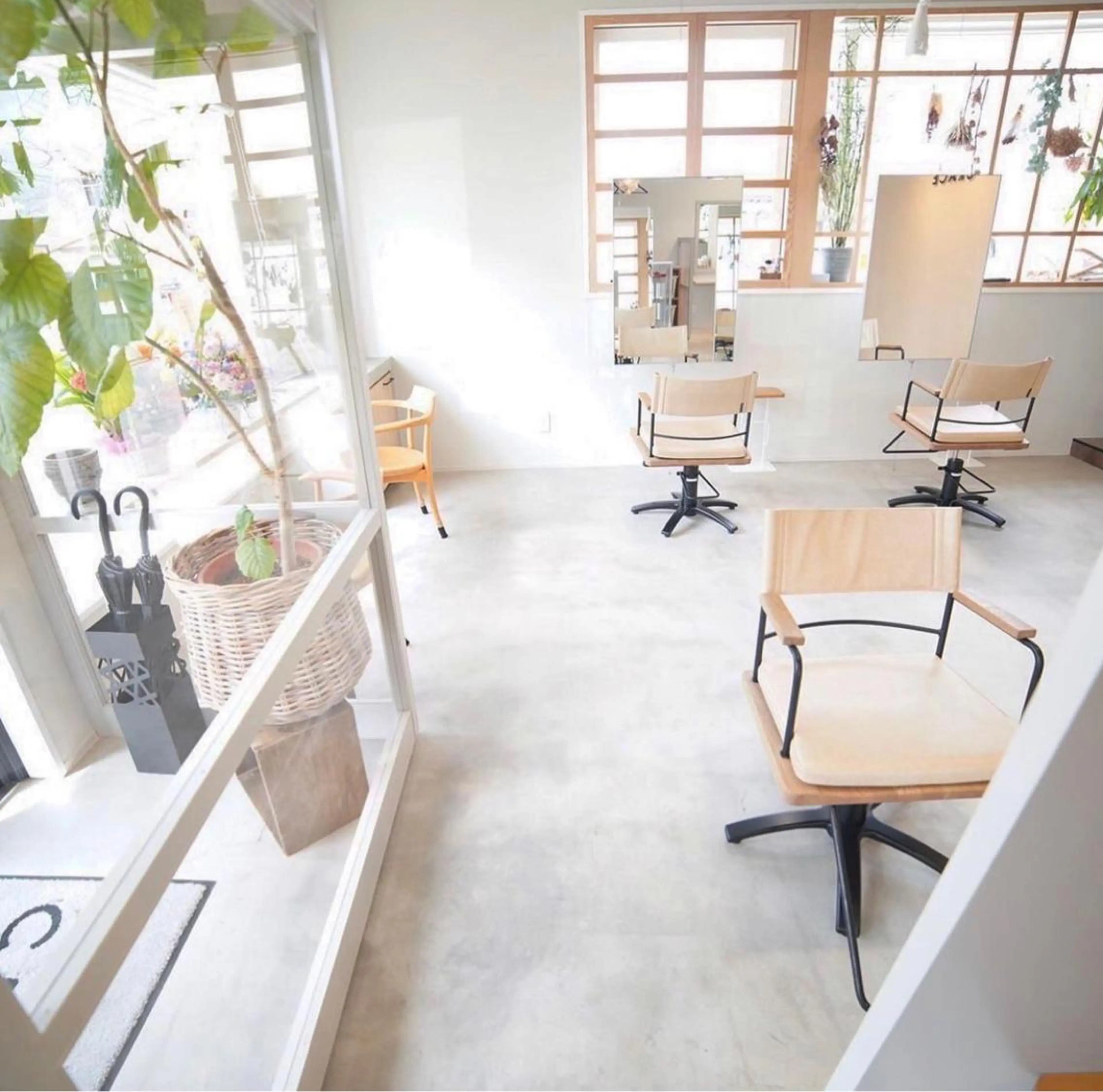 CRACE「店長」 アヤカのヘアスタイル