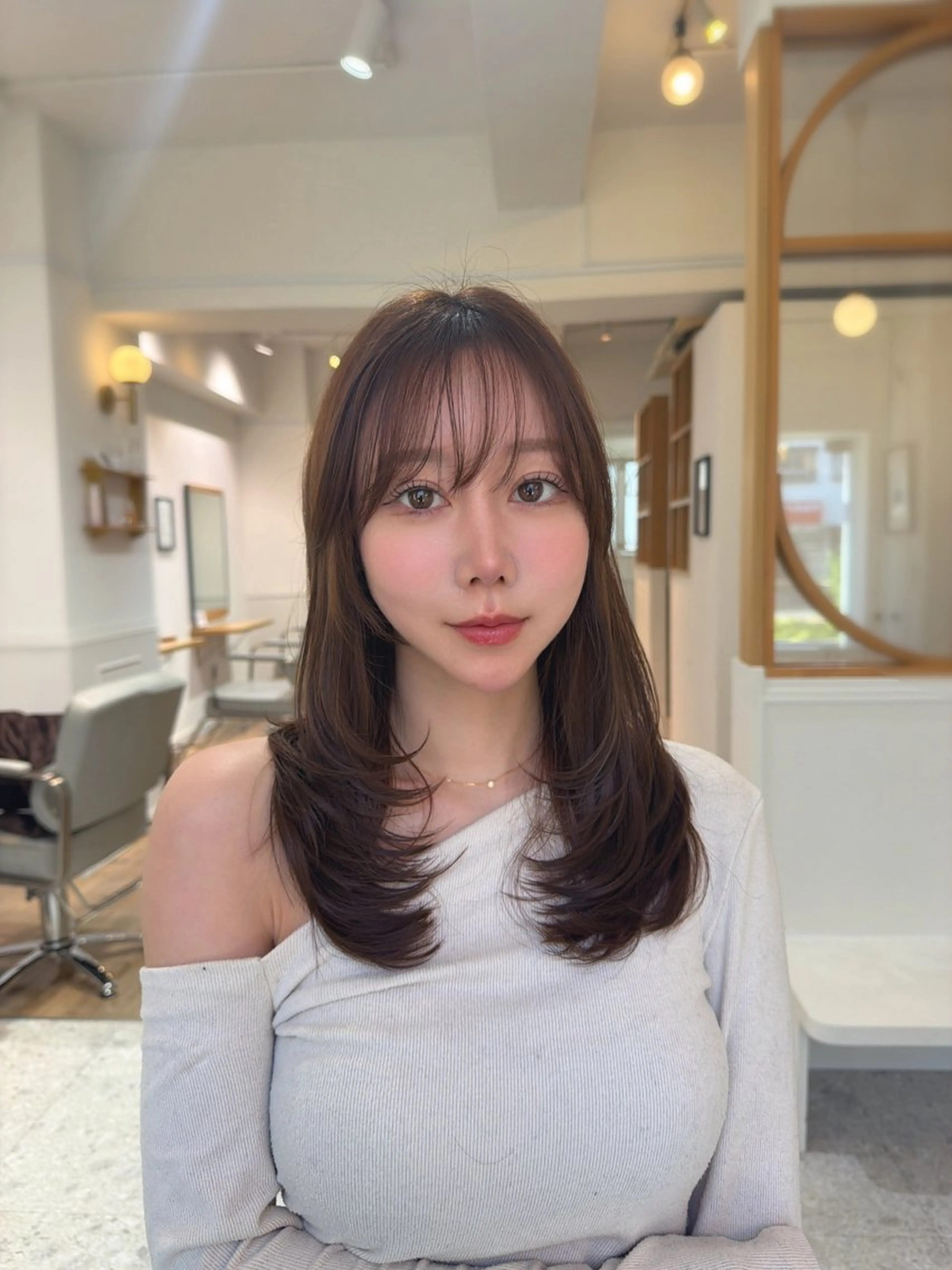 カット（毛先の整え又はレイヤーカット）の写真