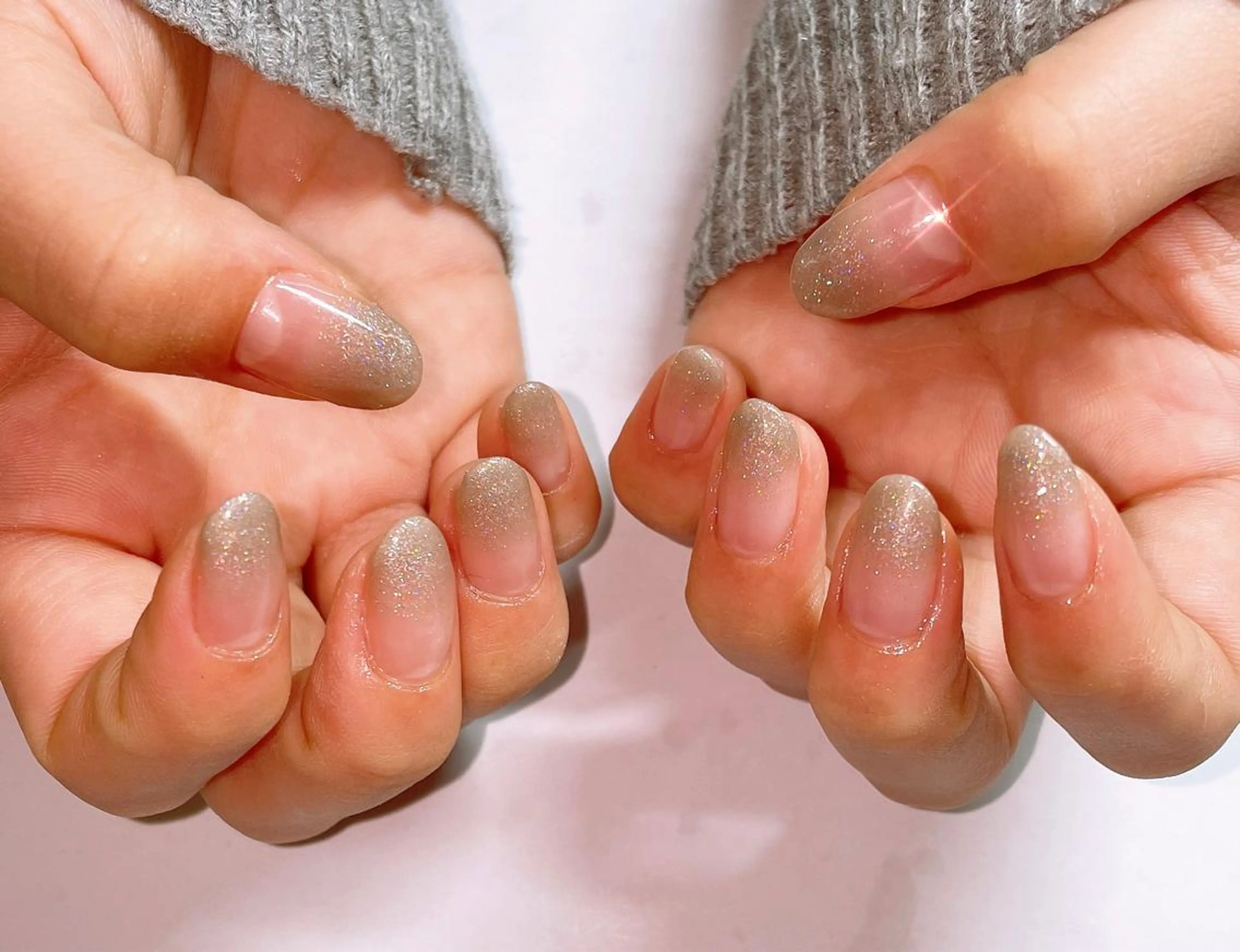 ネイル VIERU 🌈🎀💖のネイルデザイン