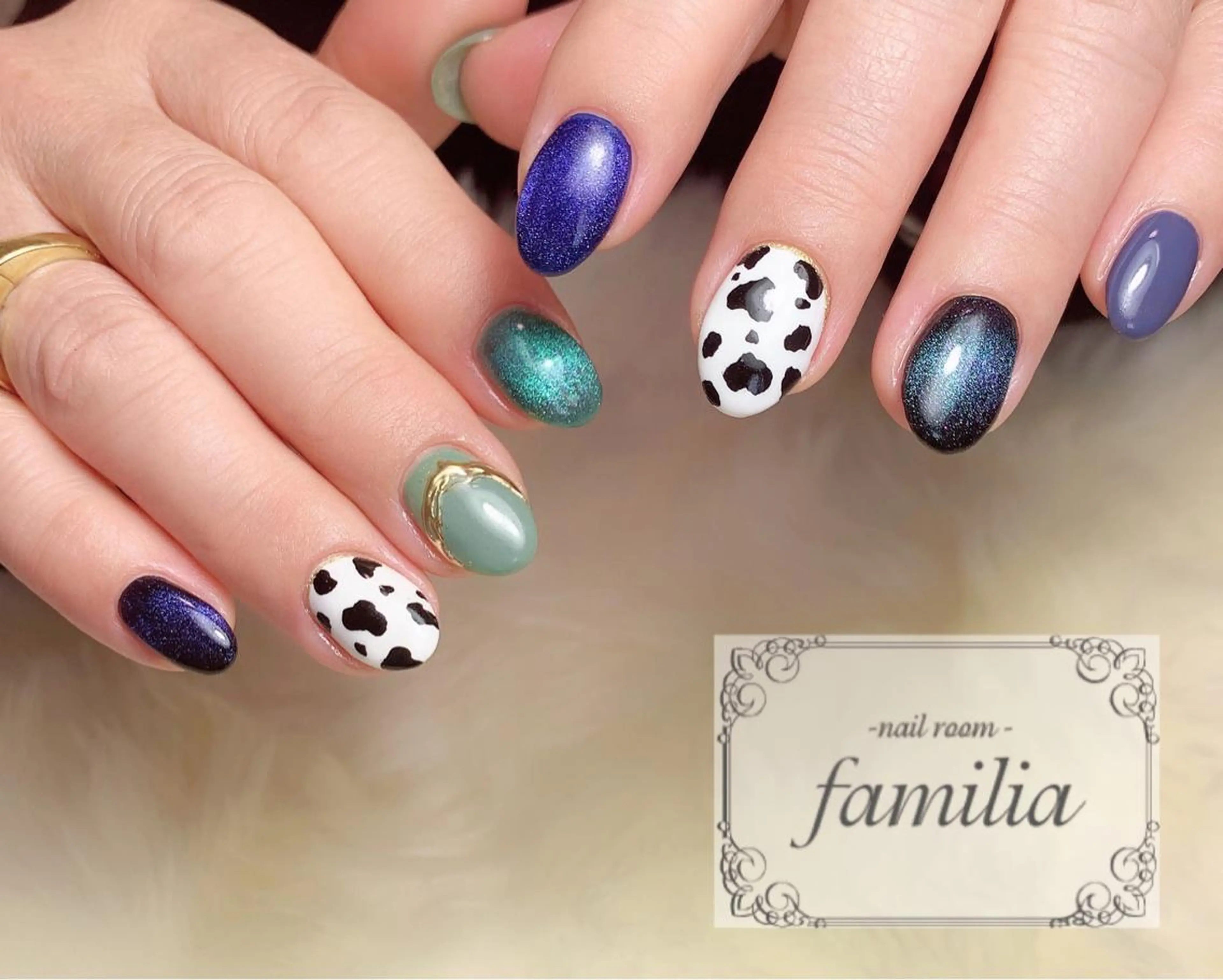 ネイル ハンドネイル -nailroom- familiaのネイルデザイン