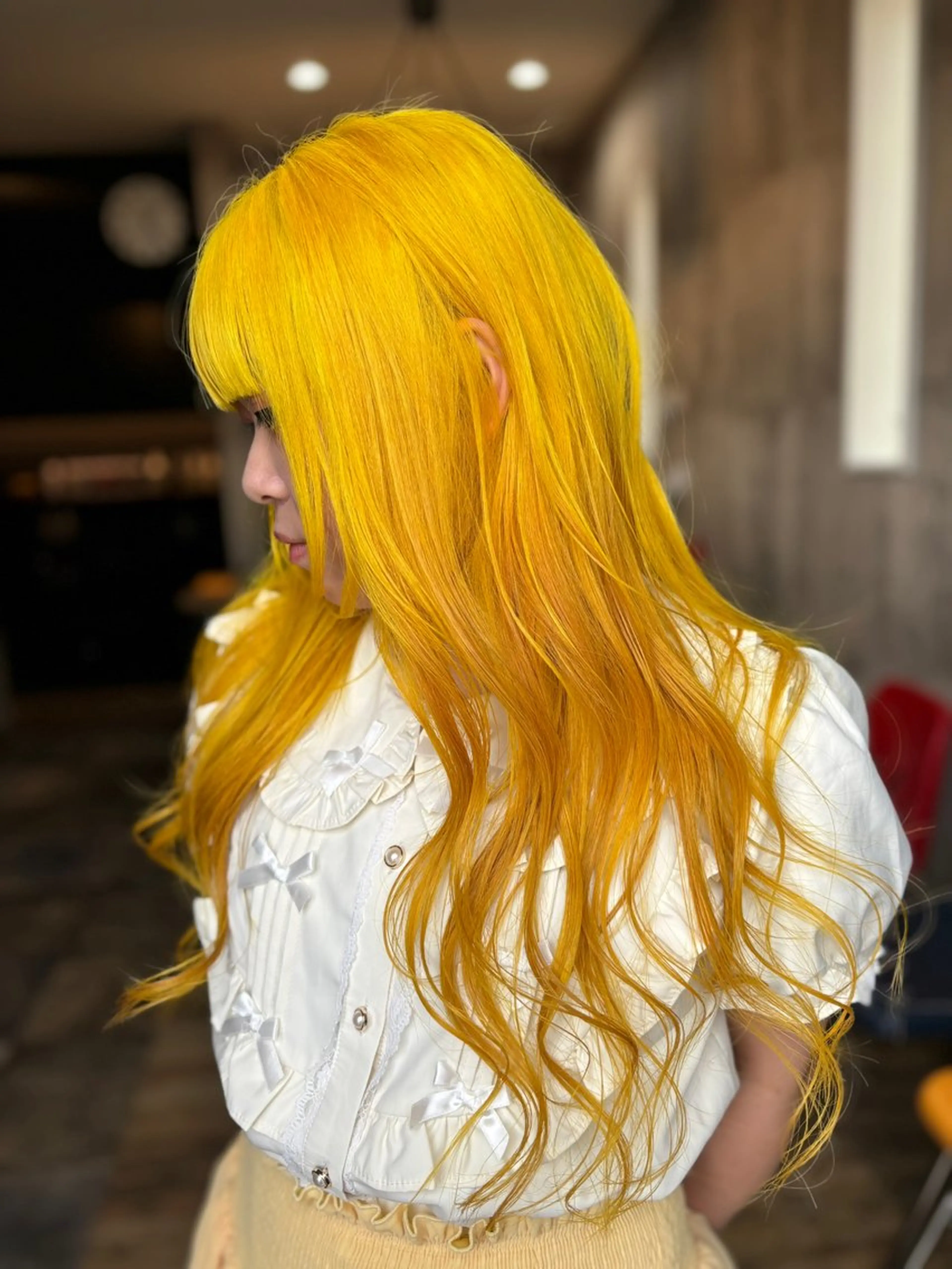 ロング イエローカラー カット ヘアカラー Welila by haku所属・Yuuki ウェリラバイハクのヘアスタイル