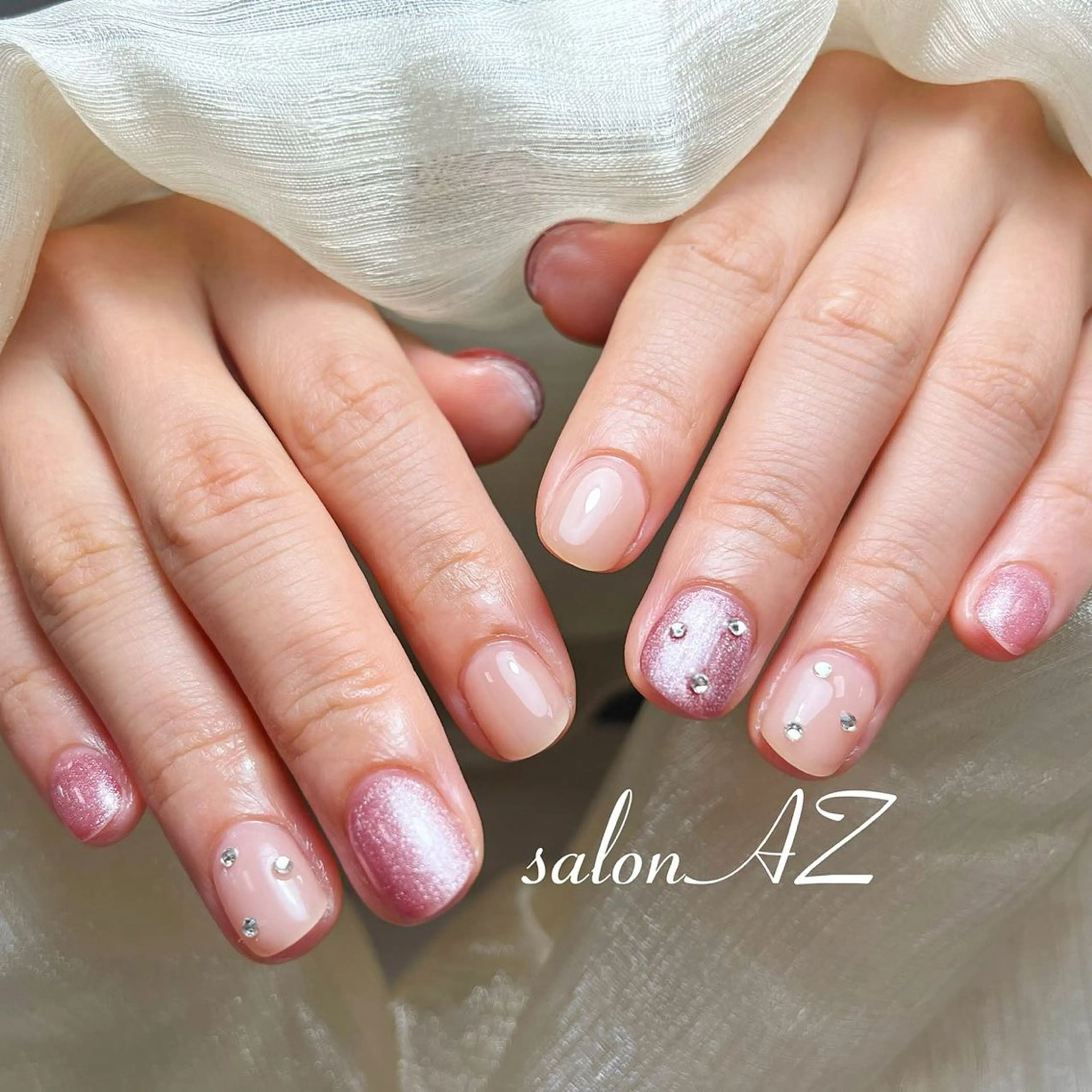 ネイル マグネットネイル ワンカラーネイル ストーンネイル salon AZのネイルデザイン