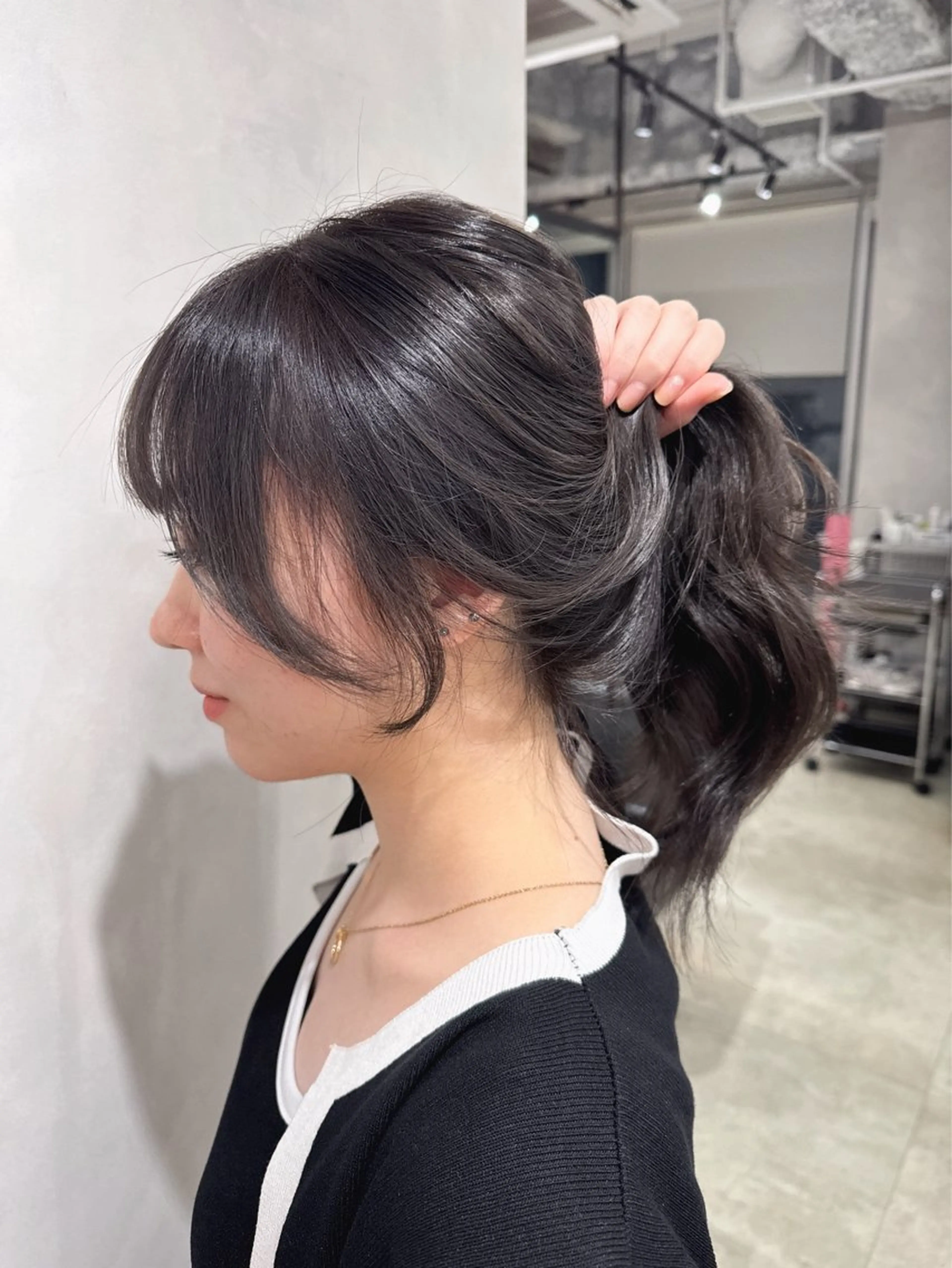 カラー アッシュ アッシュグレー ブリーチ ダブルカラー イルミナカラー カット ヘアカラー トリートメント 透明感カラー✨艶髪 制作🌱山根あゆみのヘアスタイル