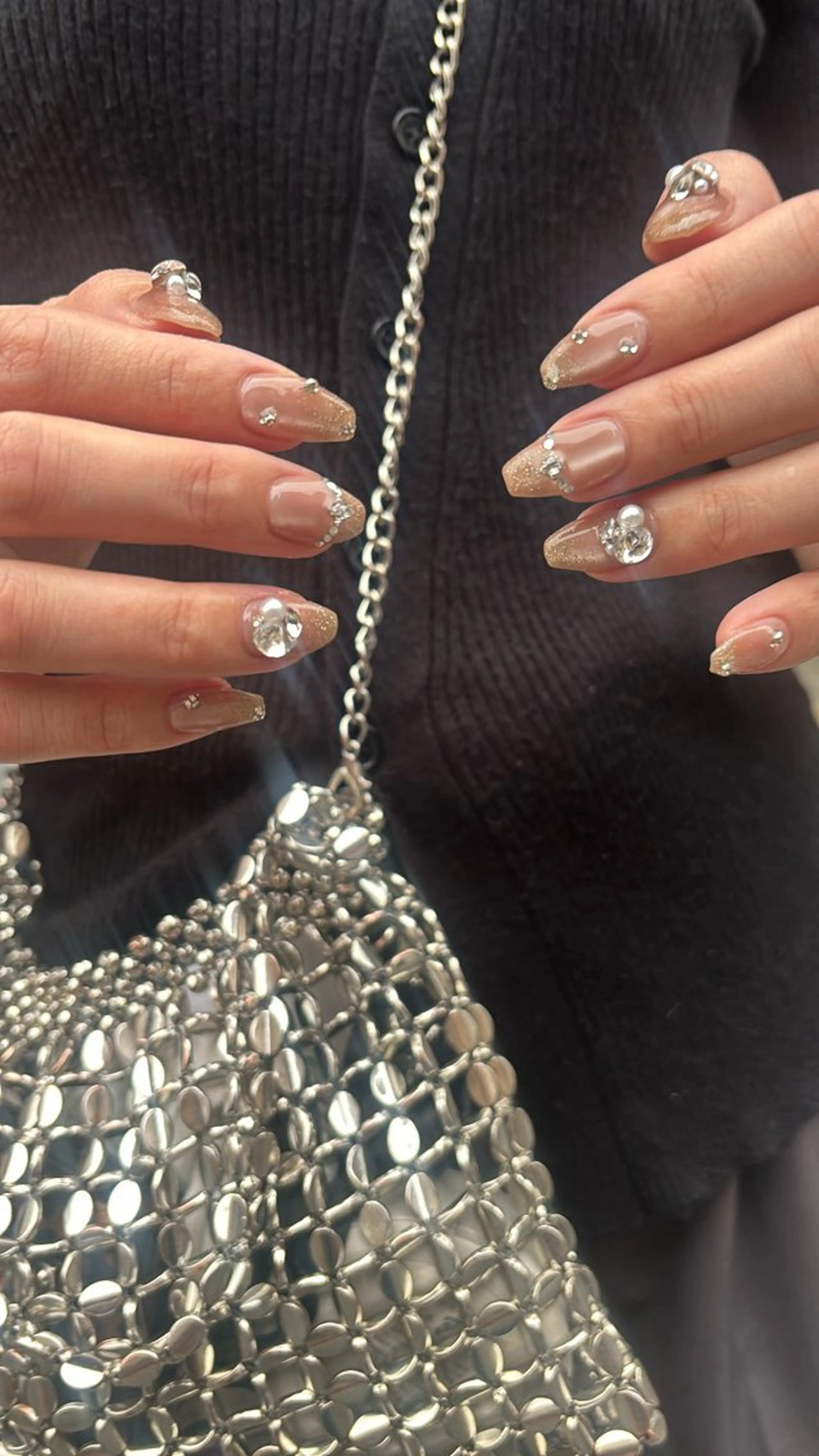 ネイル nailsalon hue所属・小山 羽奈のネイルデザイン