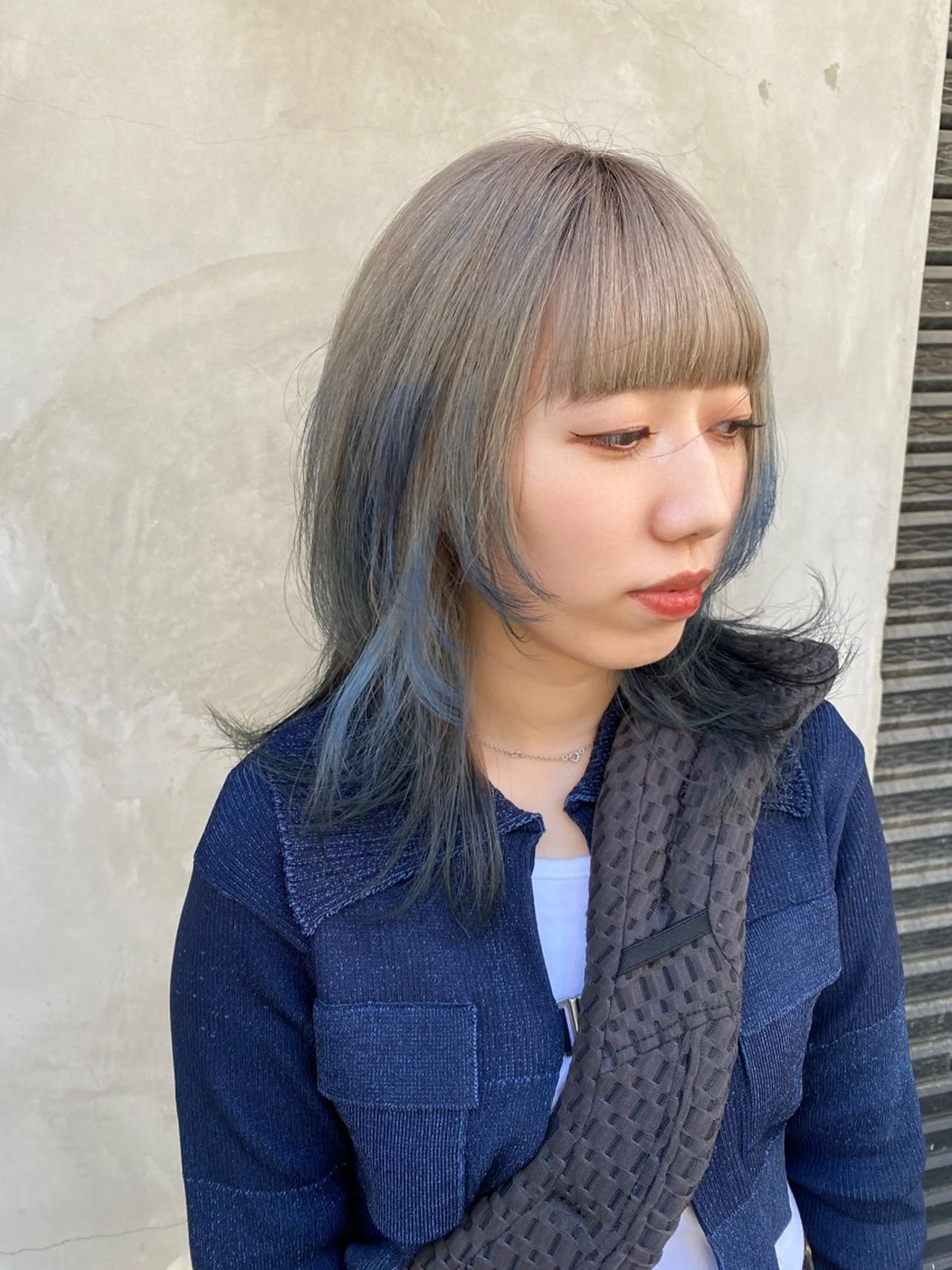 セミロング ヘアカラー トリートメント sea's所属・ヒラカホ/矢場町/ ブリーチ/似合わせのヘアスタイル