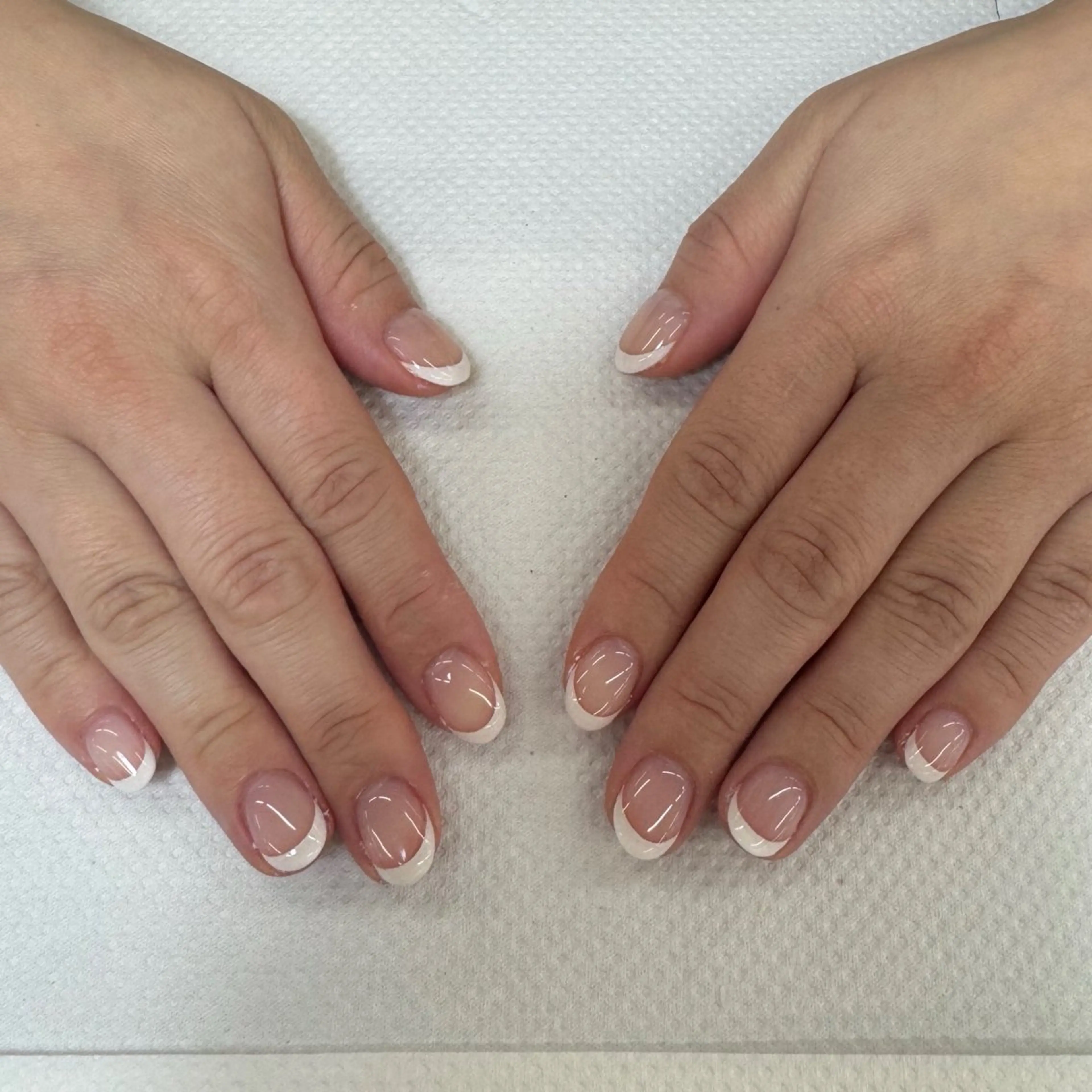 ネイル フレンチネイル ハンドネイル 【MAXKELLY】 Shiotaのネイルデザイン