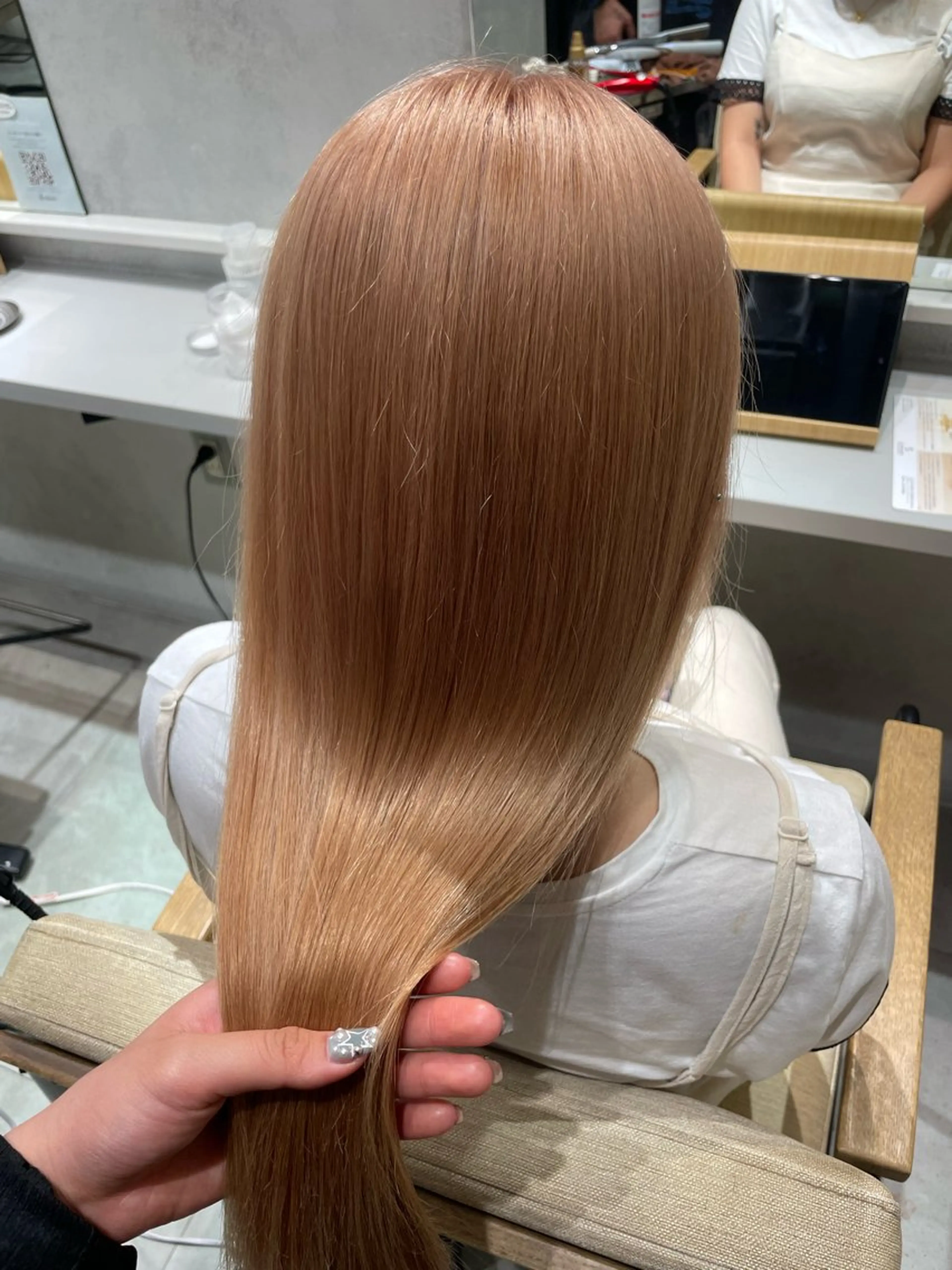 ロング カラー ベージュカラー ブリーチ ミルクティーベージュ shipi leano by brace所属・梅田ハイトーンカラー 🎀riseのヘアスタイル