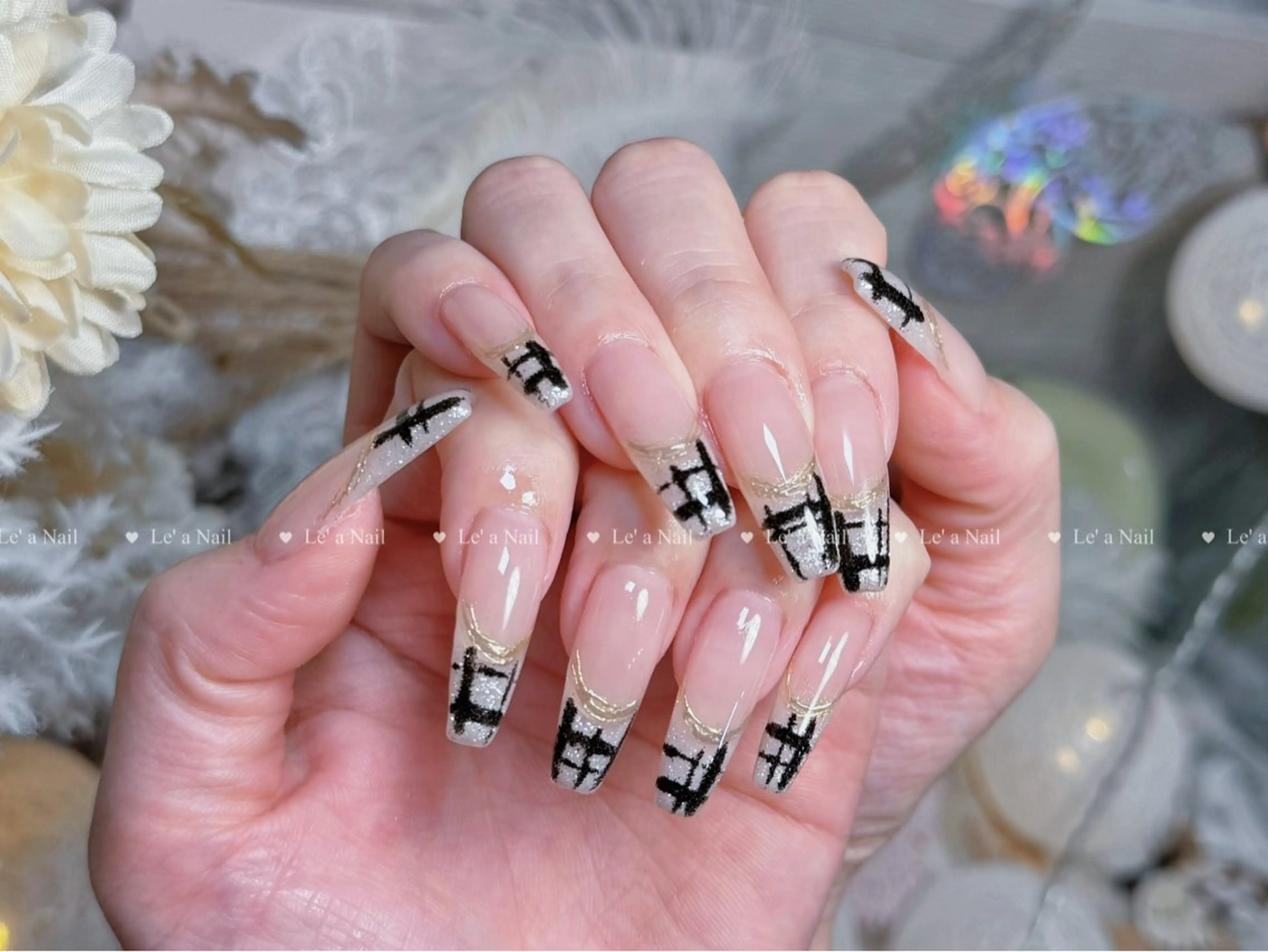 ネイル フラッシュネイル フットネイル フレンチネイル ジェルネイル ガラスフレンチ ハンドネイル ハンドケア Luxe Nail Salonのネイルデザイン