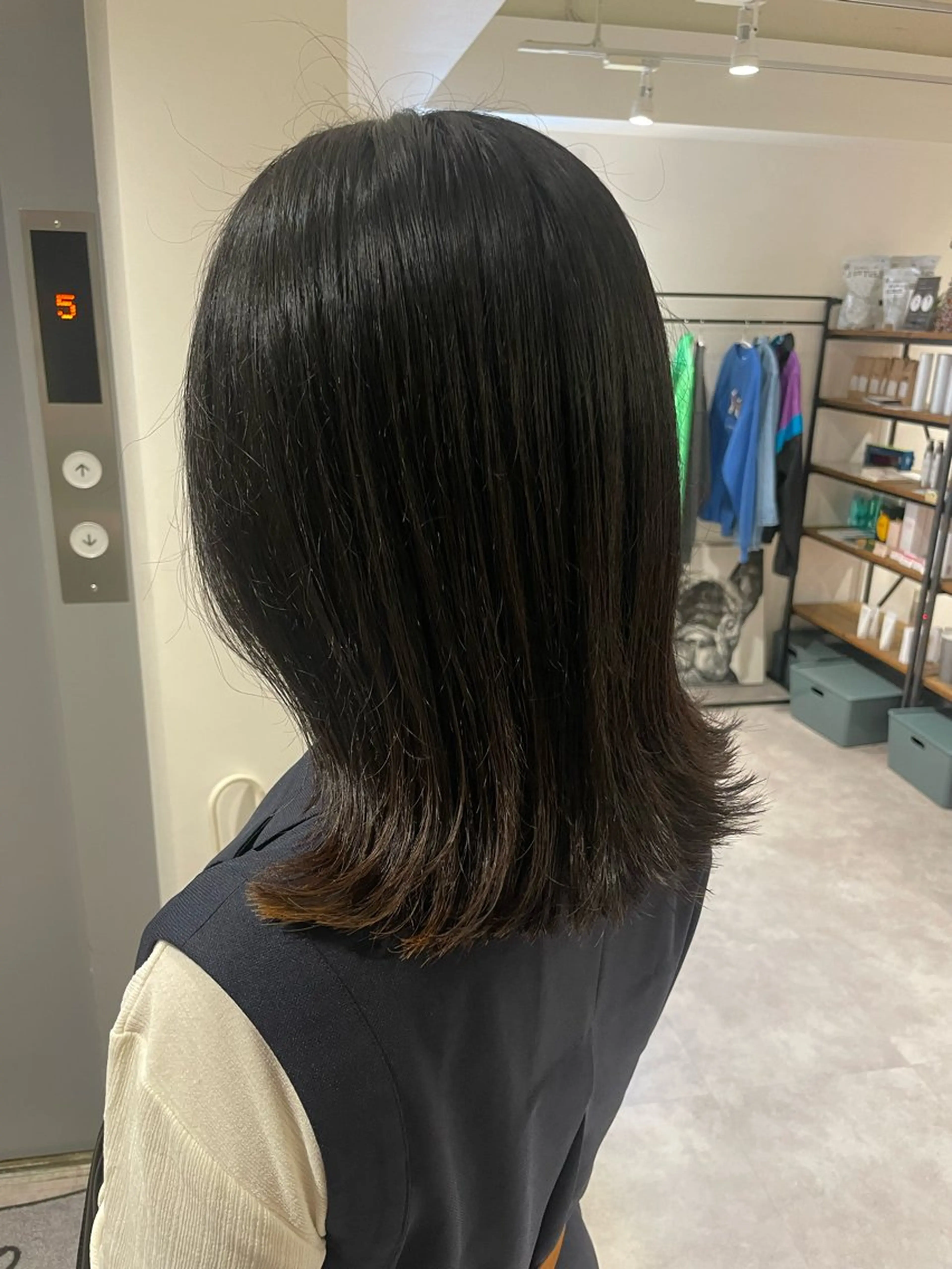 ミディアム カットモデル募集中 友香のヘアスタイル