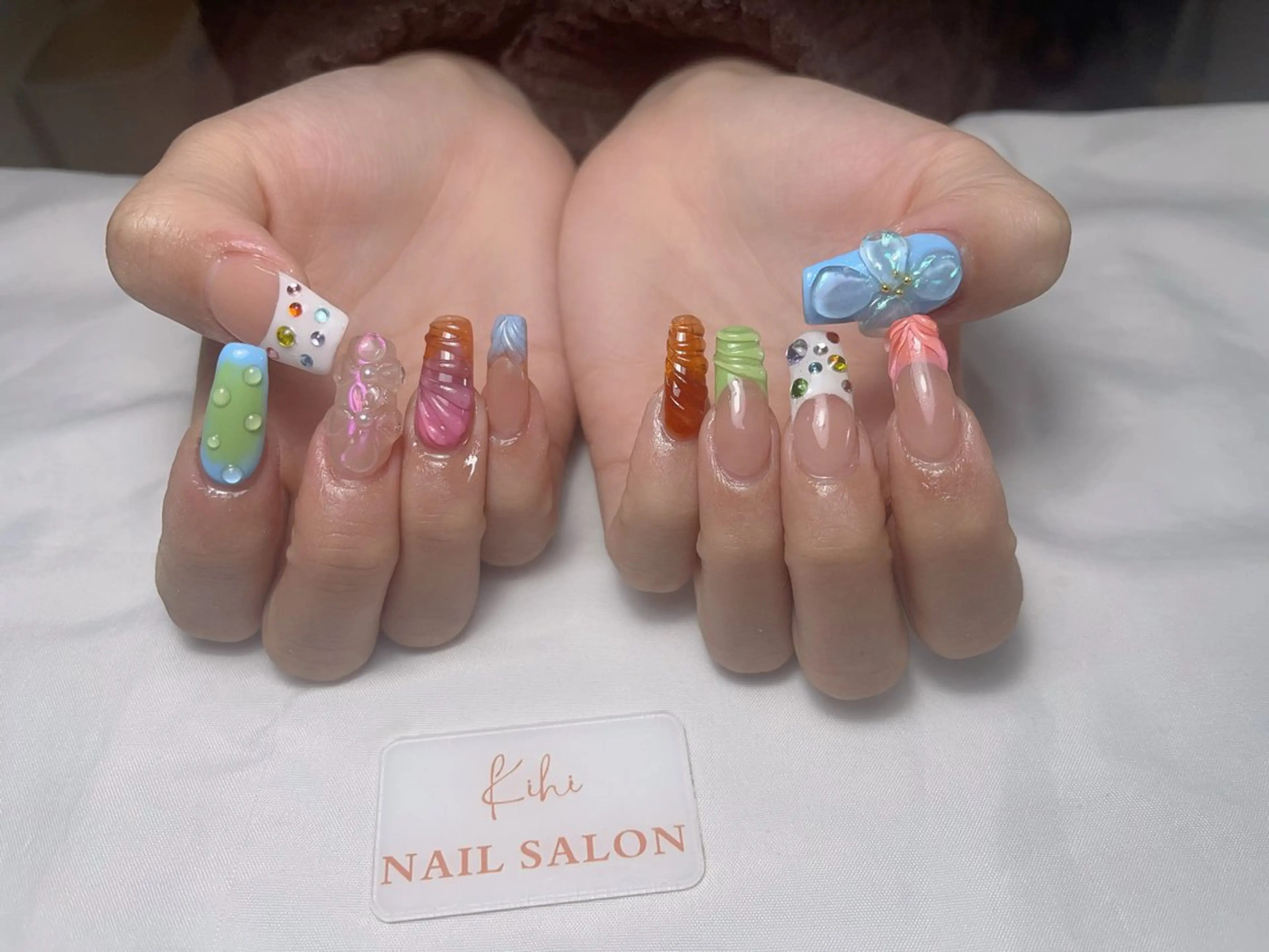 ネイル アートネイル フレンチネイル ジェルネイル グラデーション 韓国ネイル 💕鈴木ユリ パラジェル/オフ無料のネイルデザイン