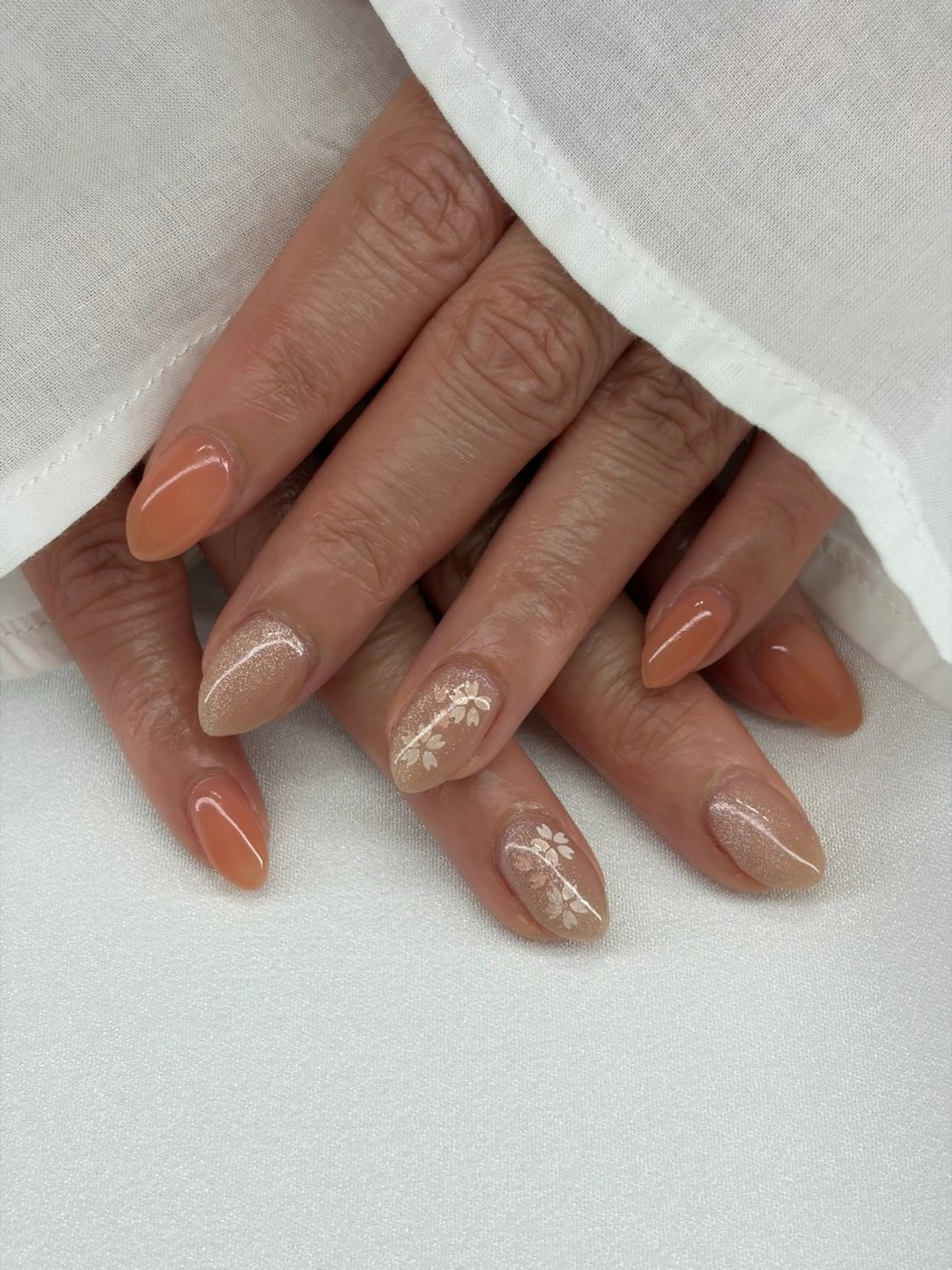 ネイル 桜ネイル 入学式 卒業式 オフィスネイル シンプルネイル ハンドネイル iro+ nailのネイルデザイン