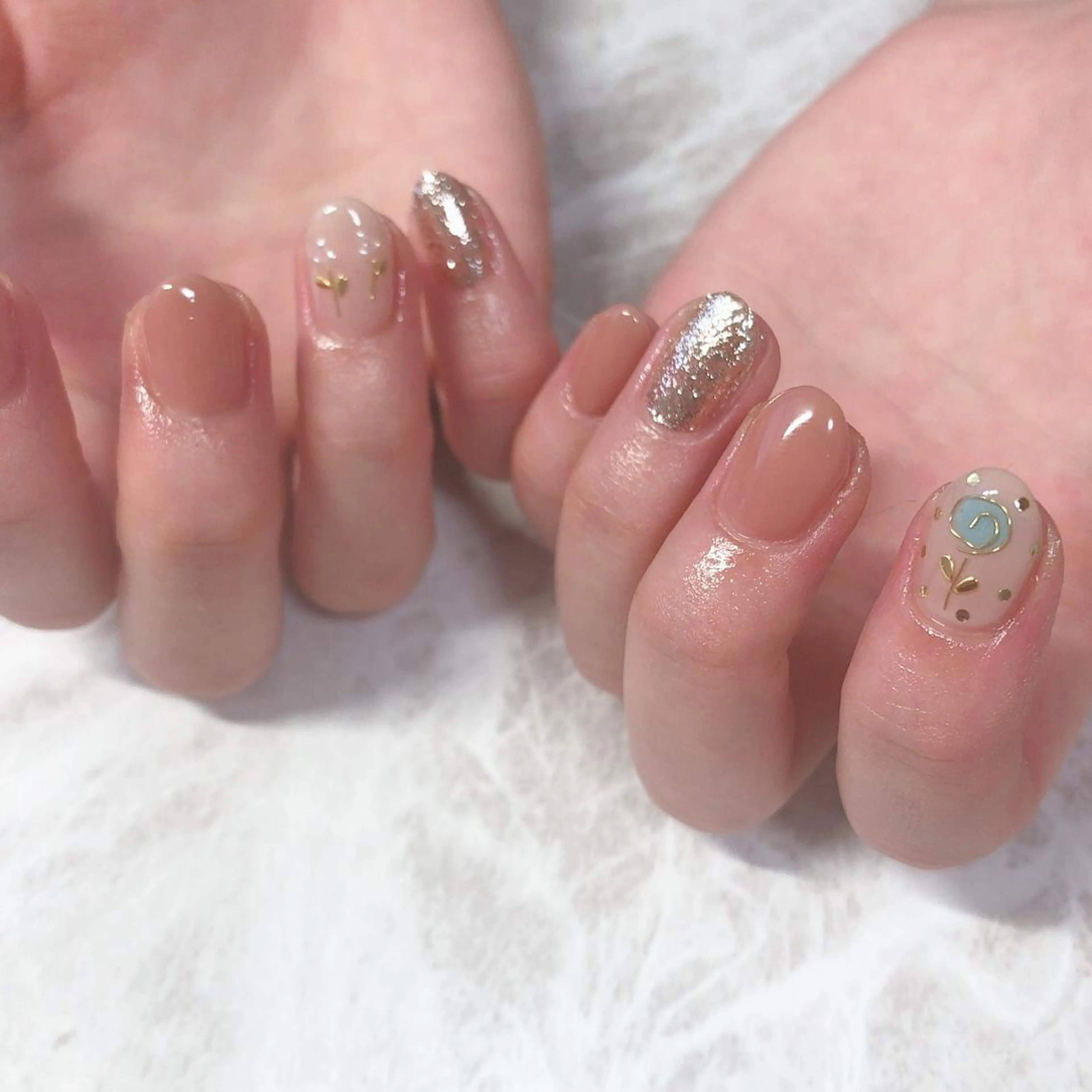 ネイル ハンドネイル 西岡 杏のネイルデザイン