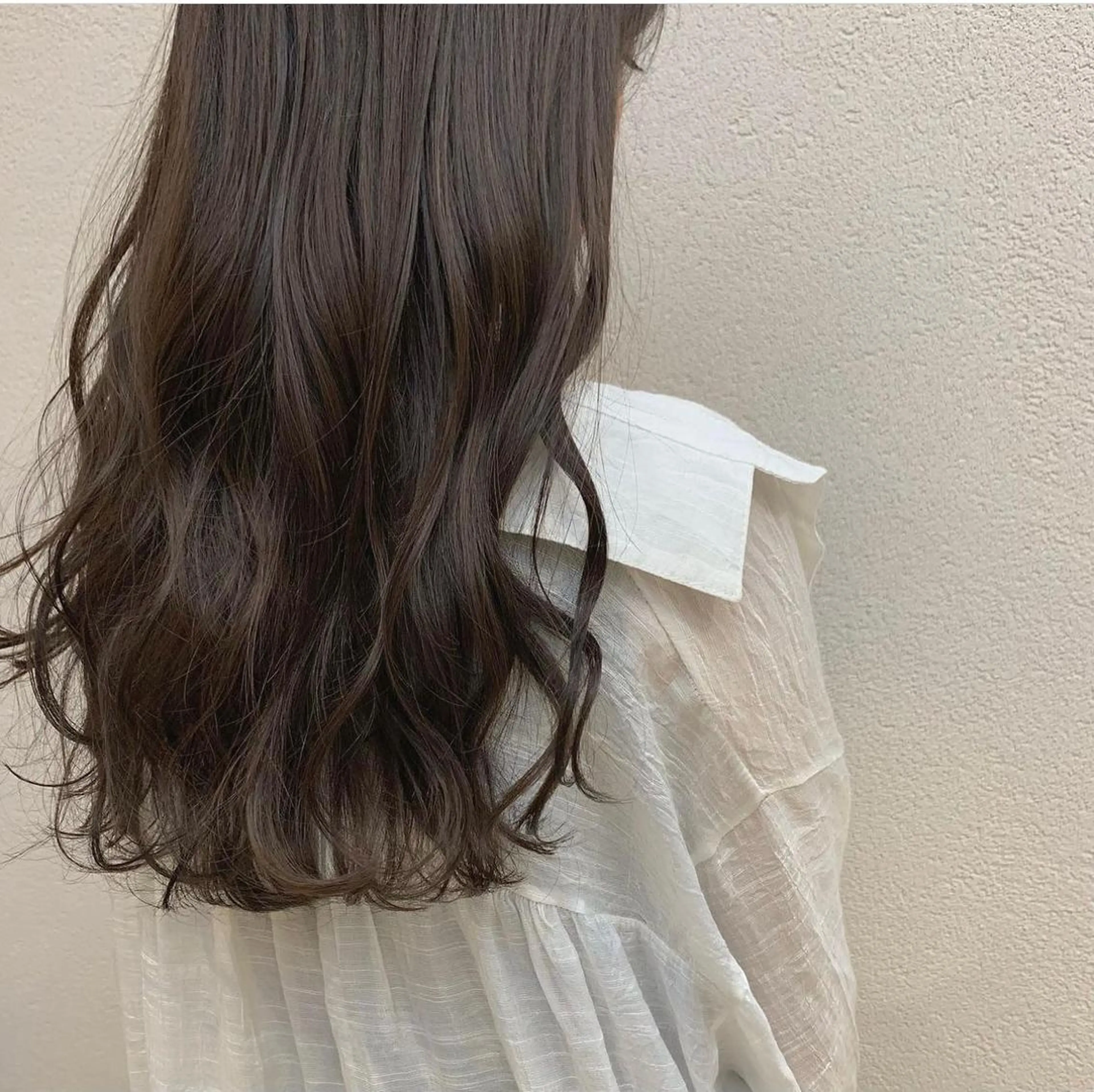 骨格補正カット+艶カラー(全体染め)+選べる髪質改善シャンプー🌿(オージュア)の写真