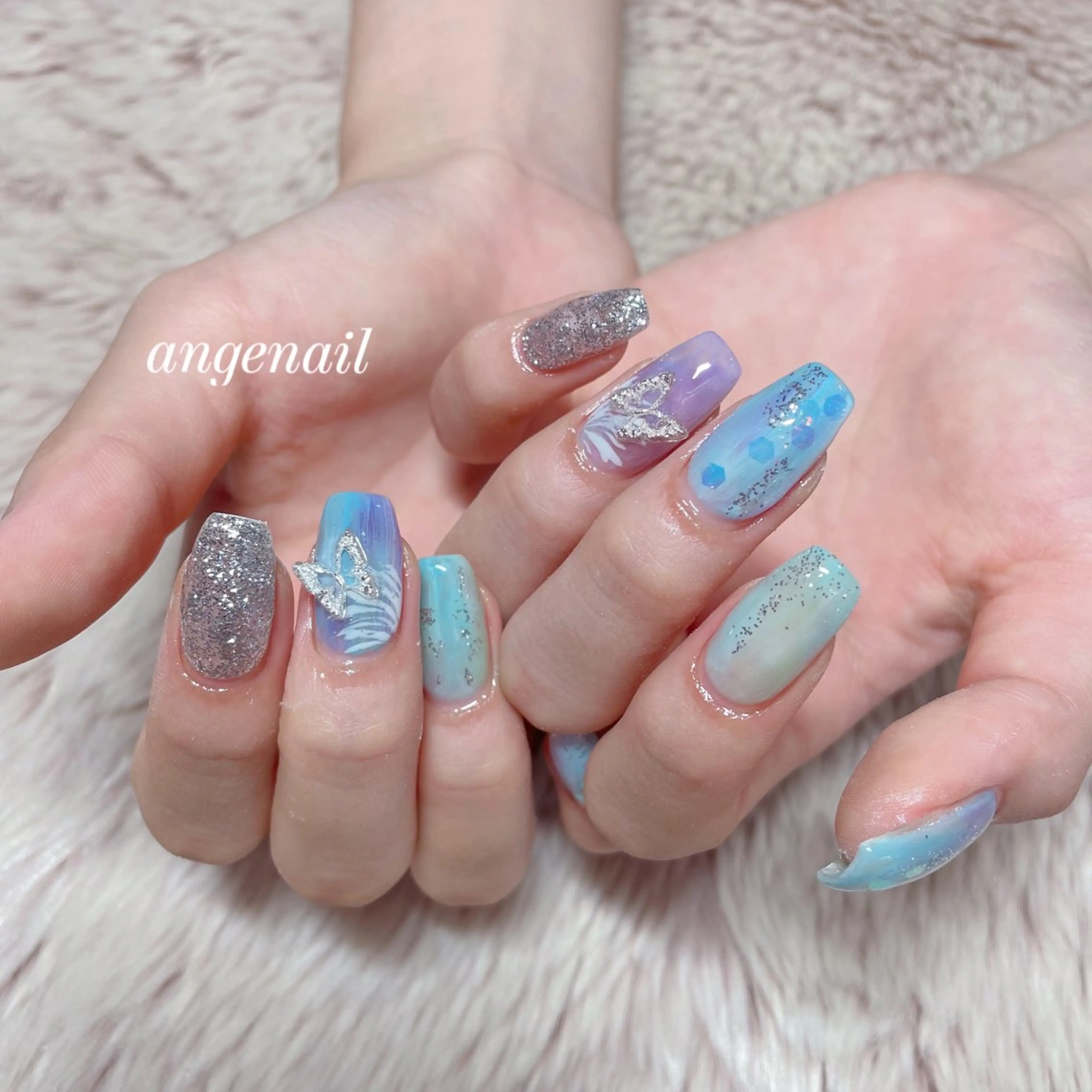 ネイル ハンドネイル オーナーネイリスト MAKIのネイルデザイン