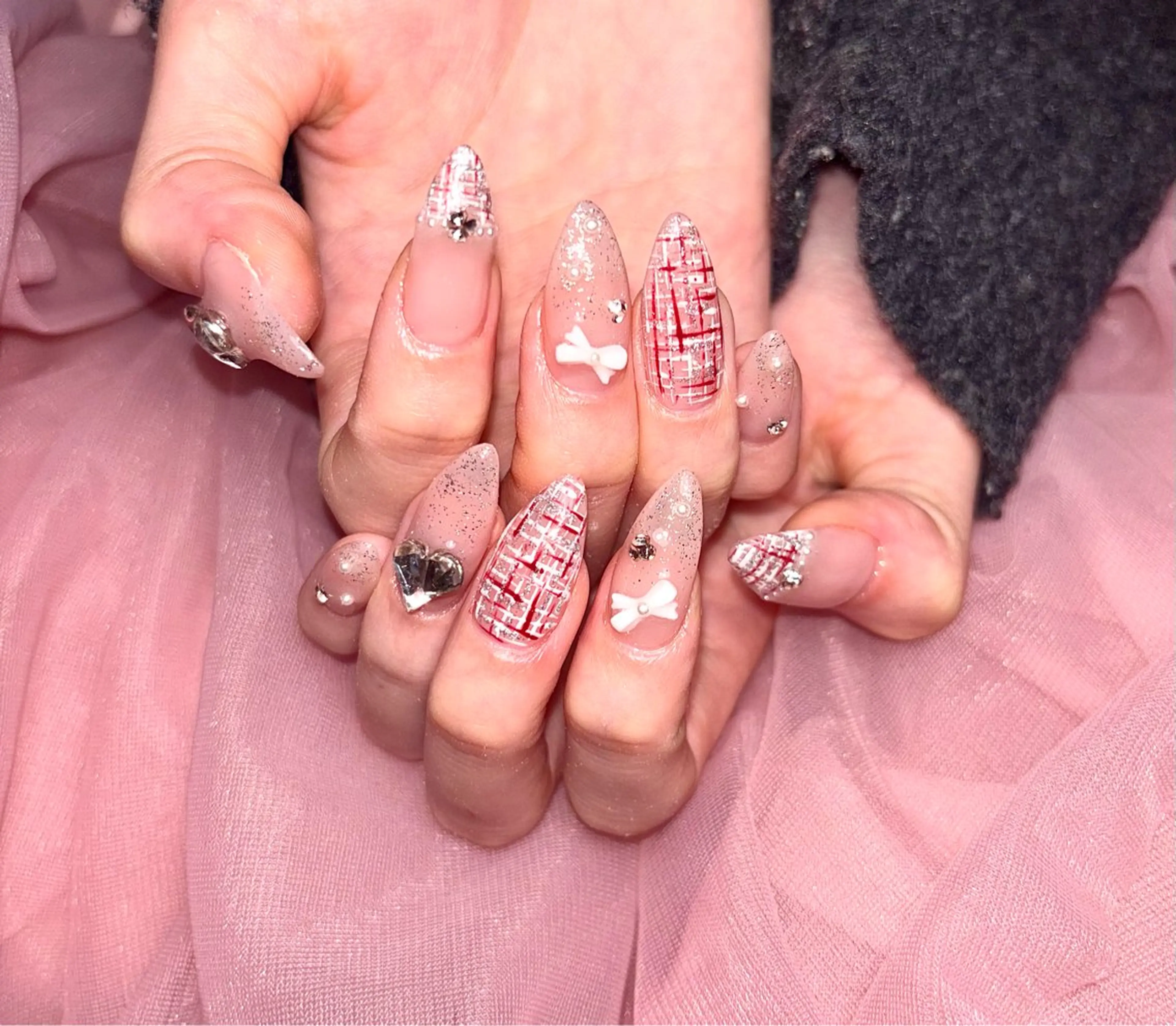 ネイル ハンドネイル 𝐁𝐞𝐥𝐥 𝐦𝐞のネイルデザイン