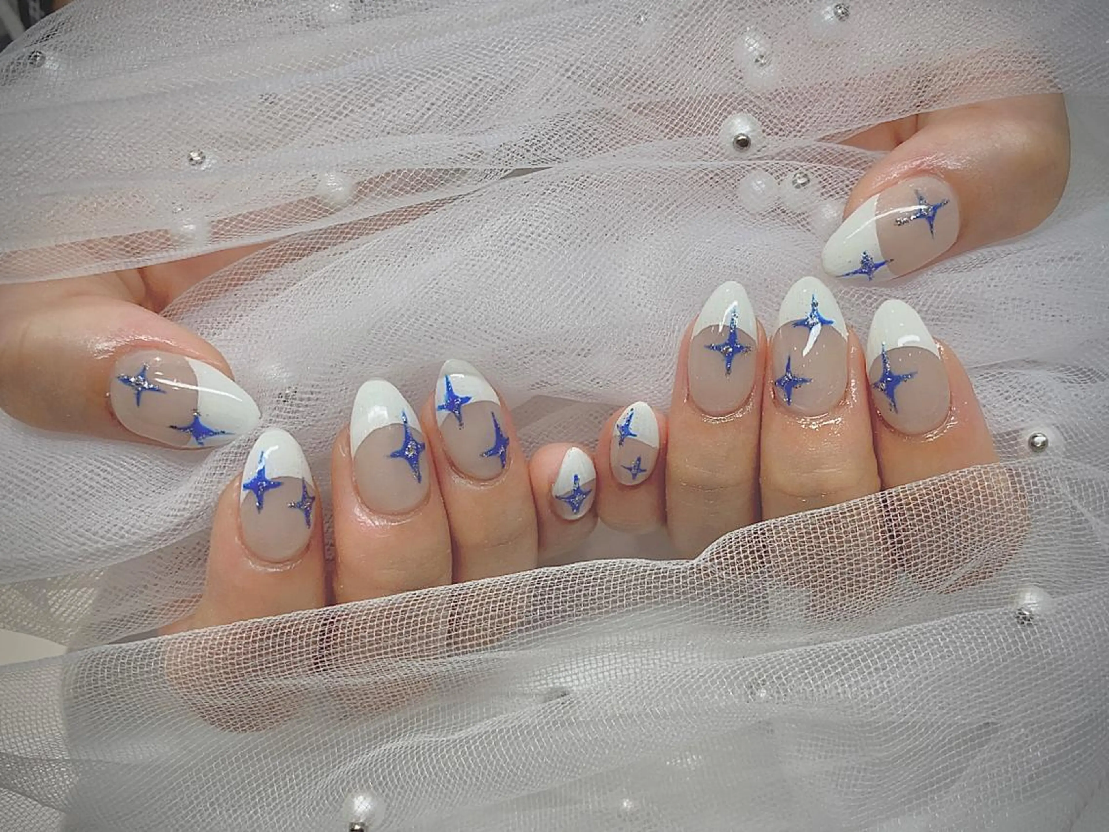 ネイル I-nailロング /ワンホン/キラキラのネイルデザイン