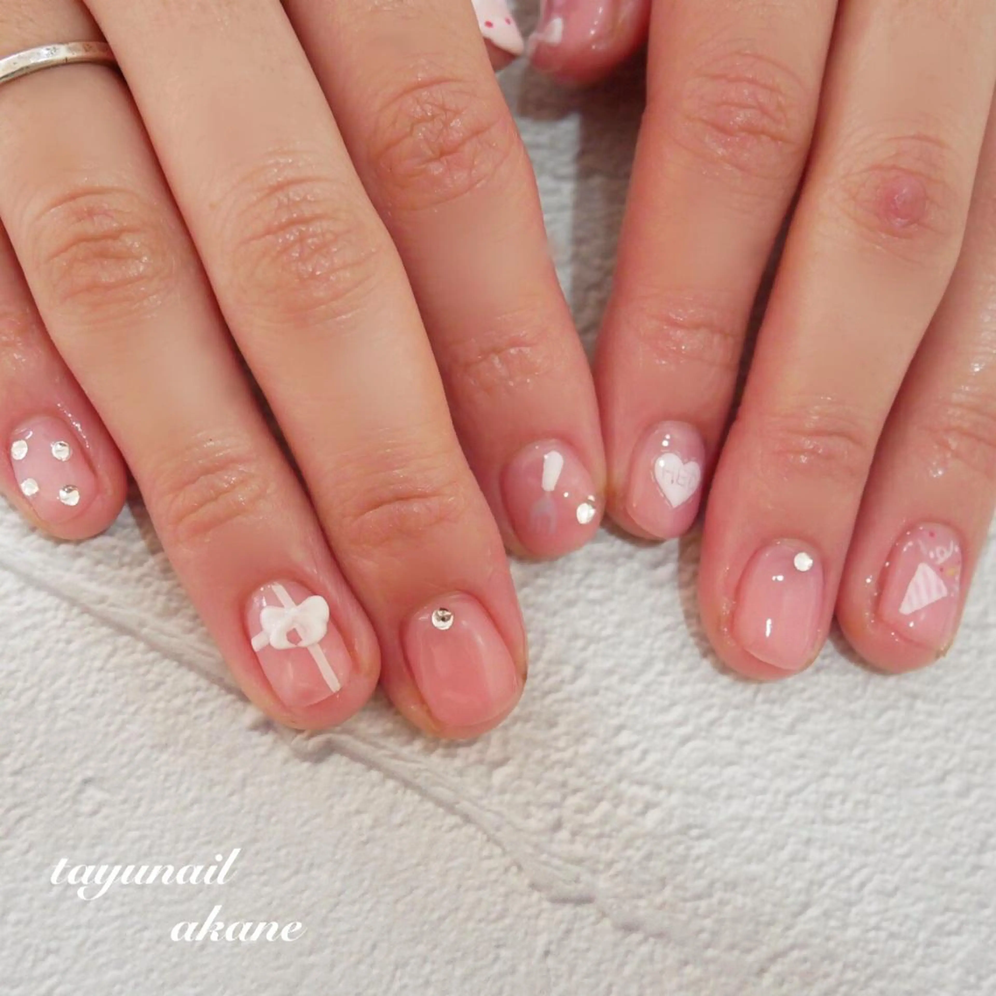 ネイル アートネイル ブルー ジェルネイル パラジェル ピンク ハンドネイル ネイルサロン・ネイルスクール　たゆnail所属・ネイルサロン 【たゆnail】のネイルデザイン