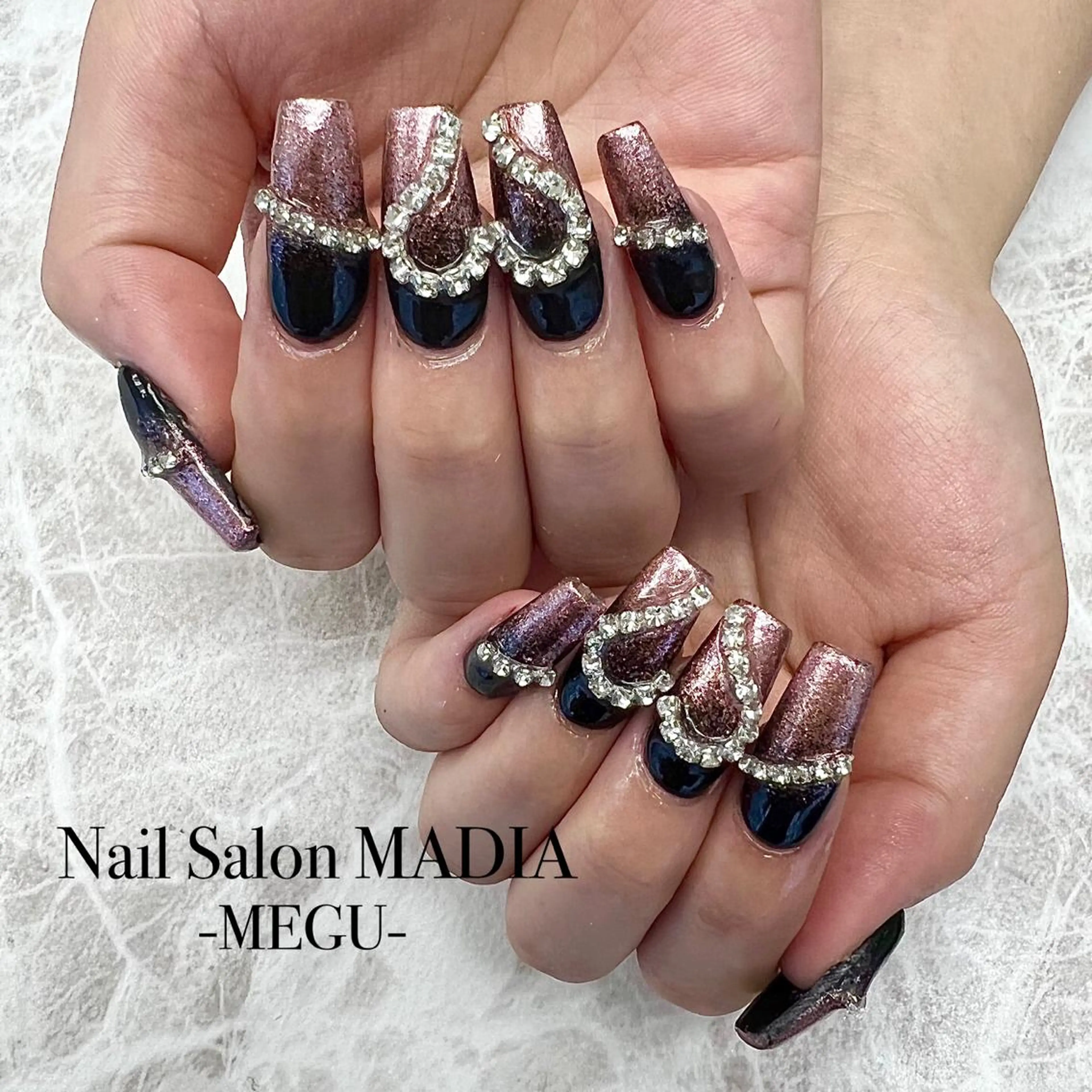 ネイル MADIA藤沢所属・MADIA MEGUのネイルデザイン