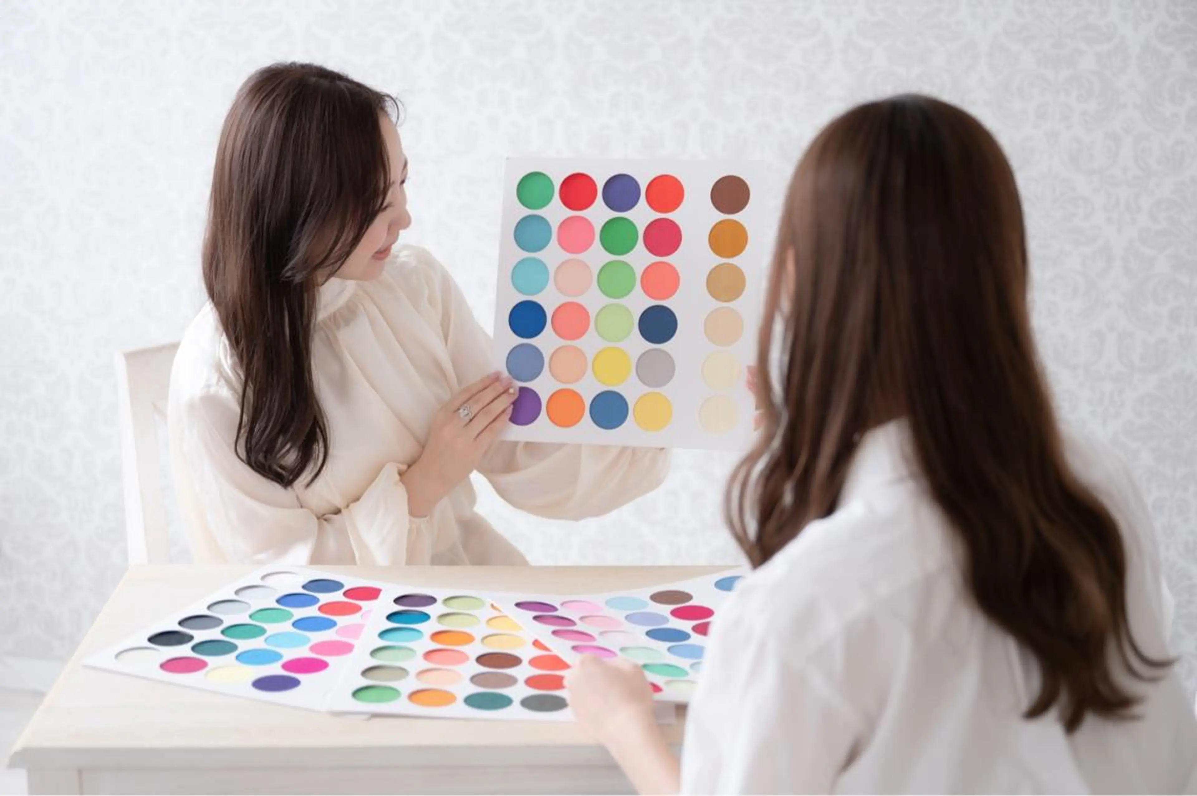 【トータル診断】120色ベストパーソナルカラー診断＋骨格診断＋顔タイプ診断の写真