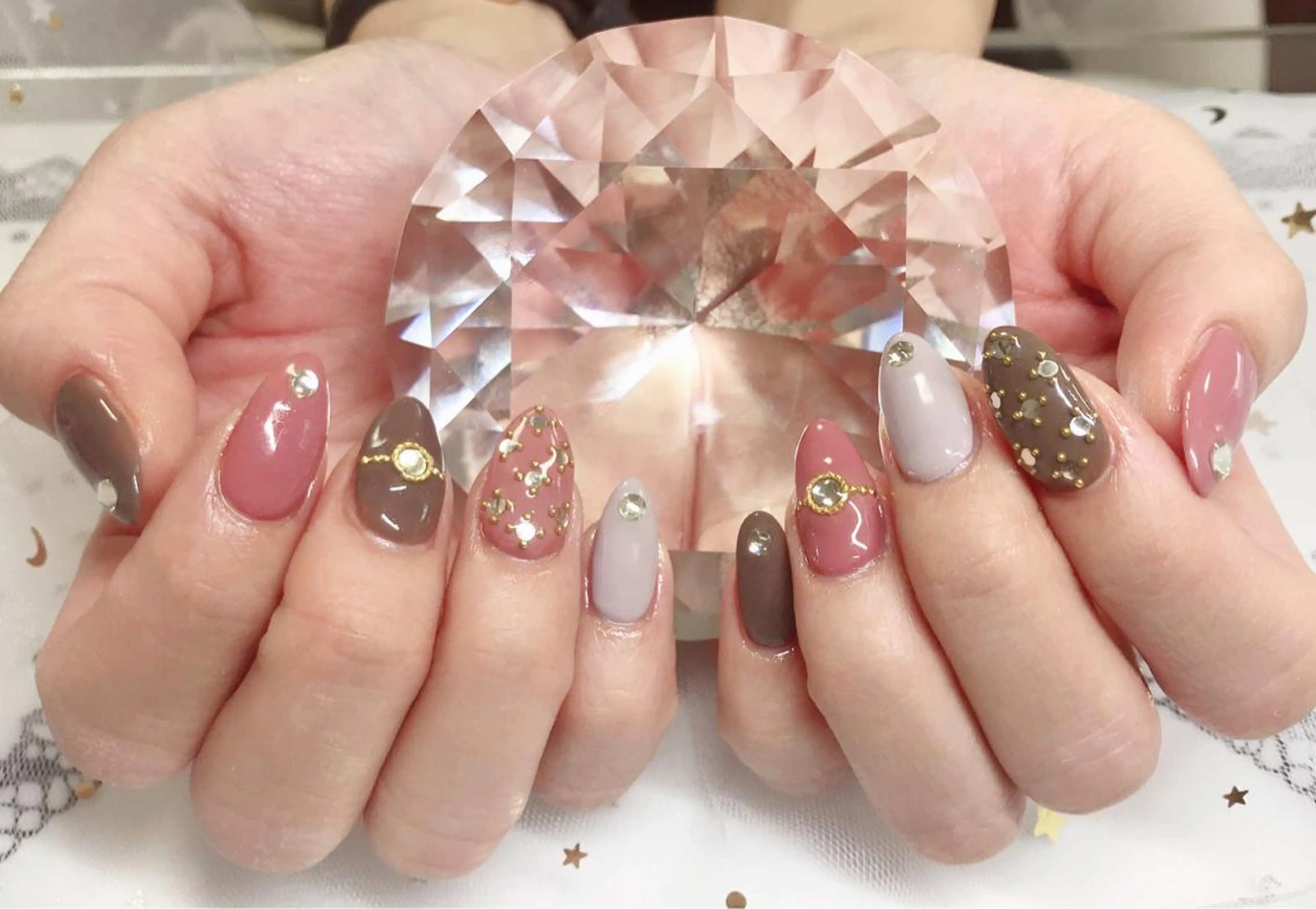 カラー ネイル Q Free nailsのネイルデザイン