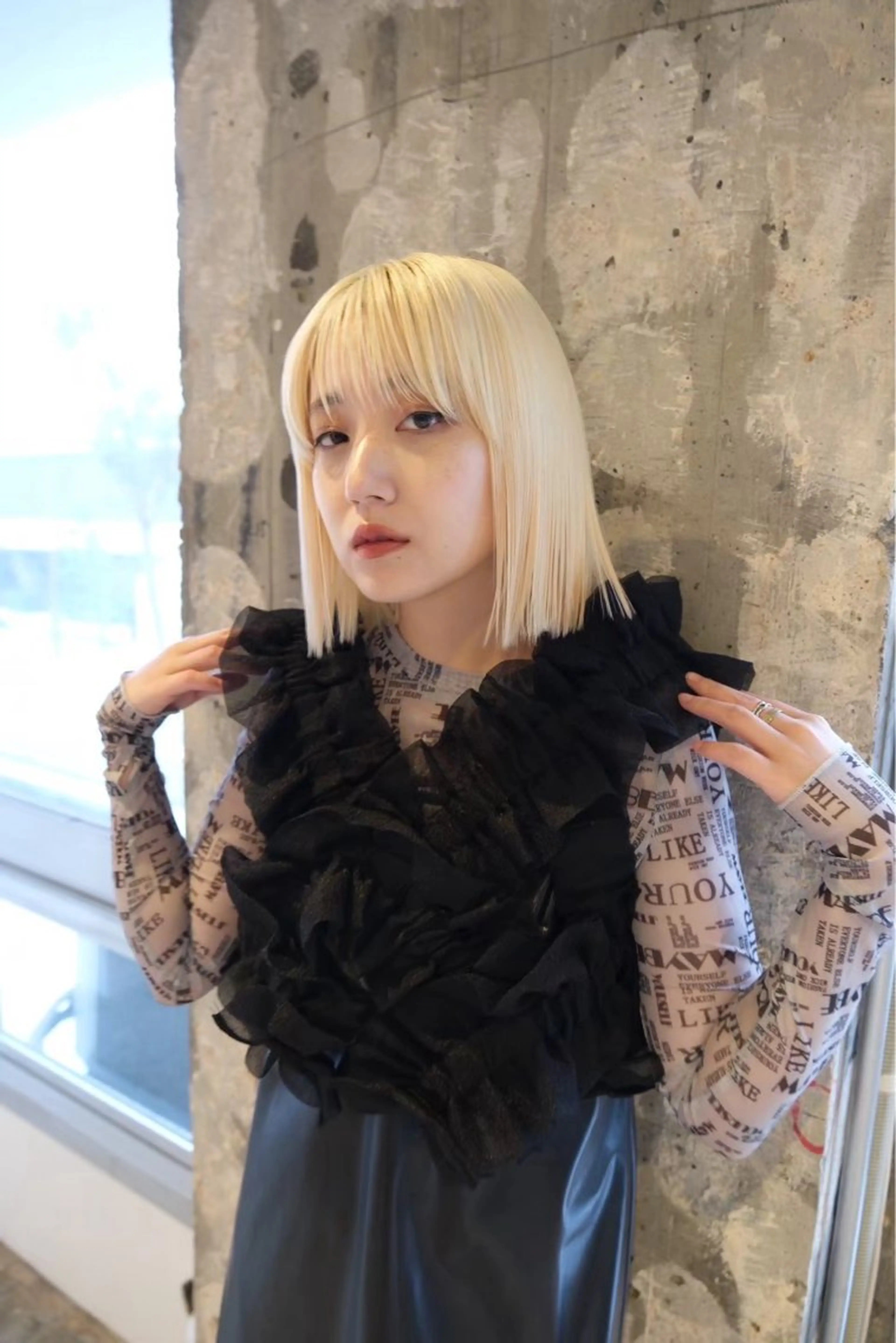 ショート カラー カヨコ/ハイトーン /透明感カラーのヘアスタイル