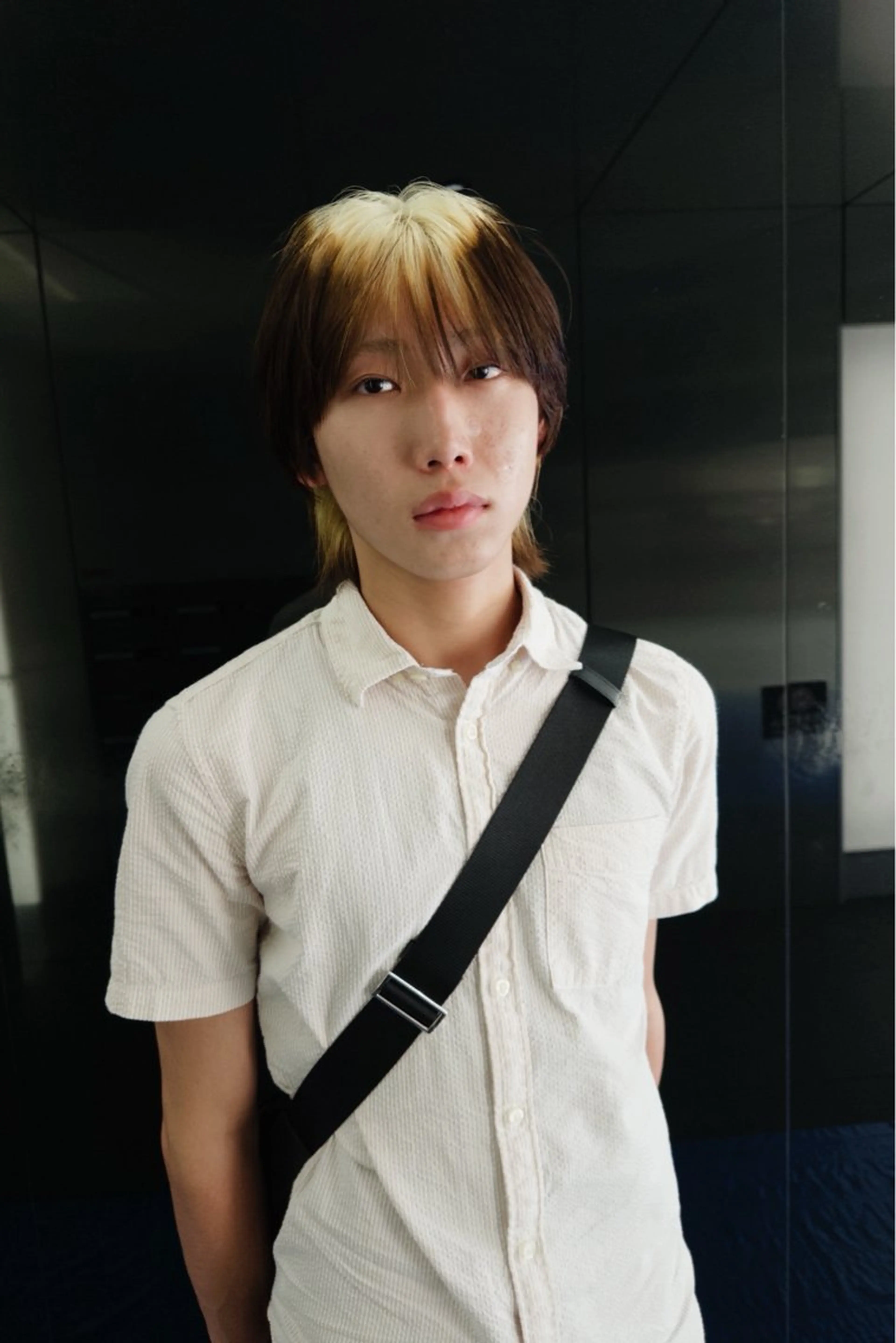 カラー メンズ メンズブリーチ メンズハイトーン ブリーチ デザインカラー ハイトーンカラー カット ヘアカラー トリートメント naito/ブリーチ /エクステ/縮毛のヘアスタイル