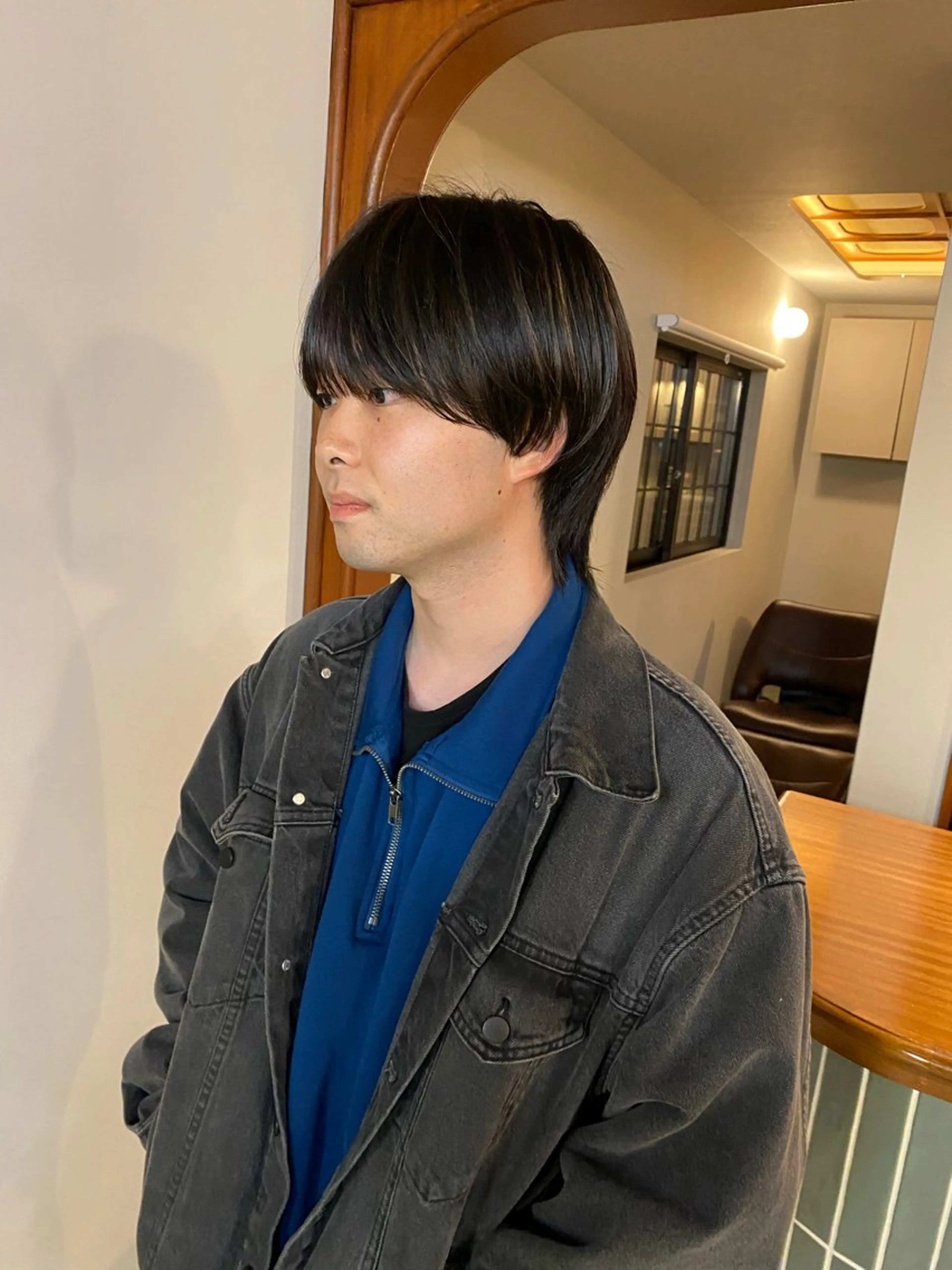 カラー メンズ メンズハイライト マッシュウルフ マッシュ メンズウルフカット ハイライトカラー DEPT 宗像あかりのヘアスタイル