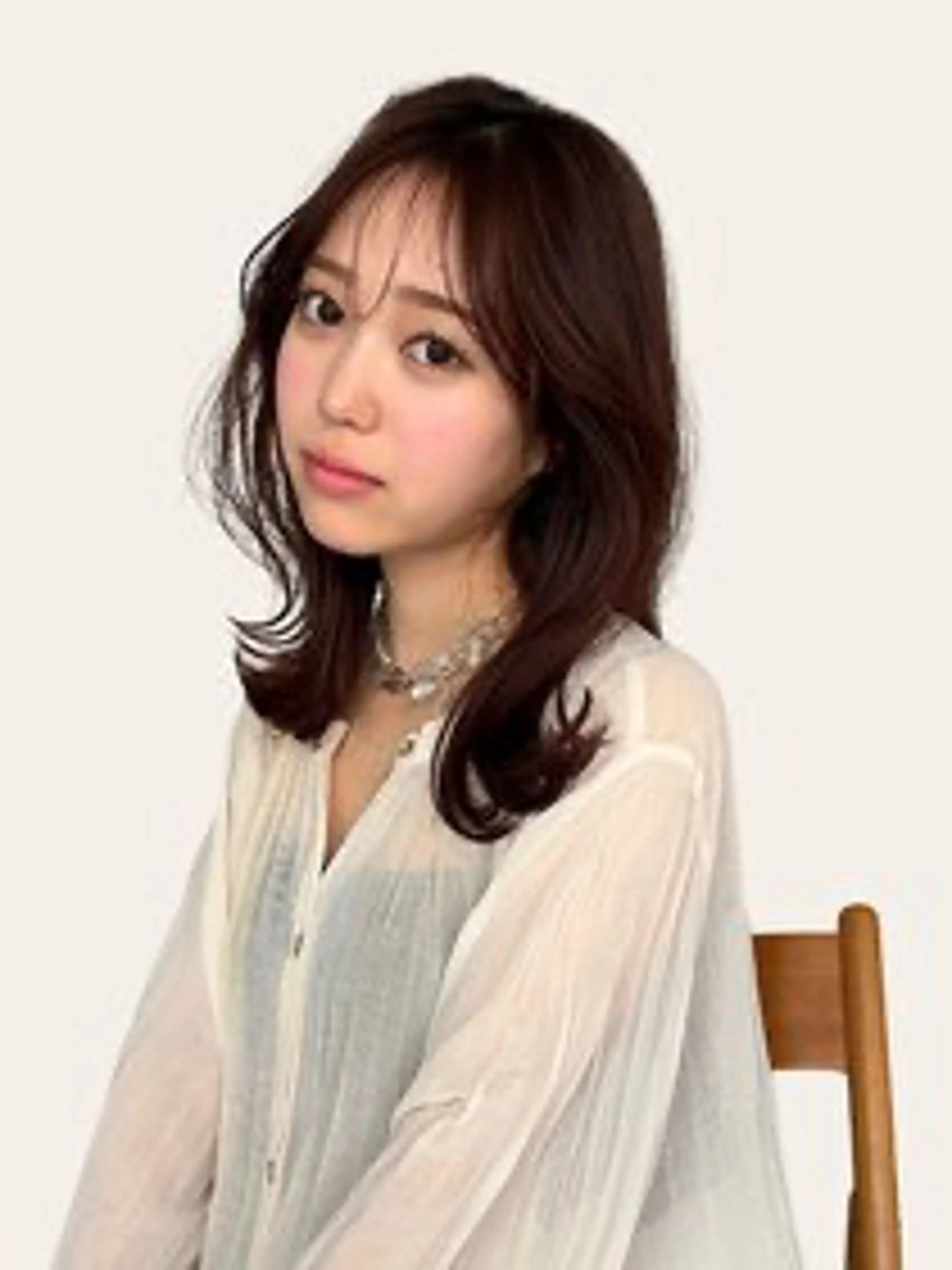 ミディアム カラー カット ヘアカラー トリートメント 竹田 佳奈のヘアスタイル