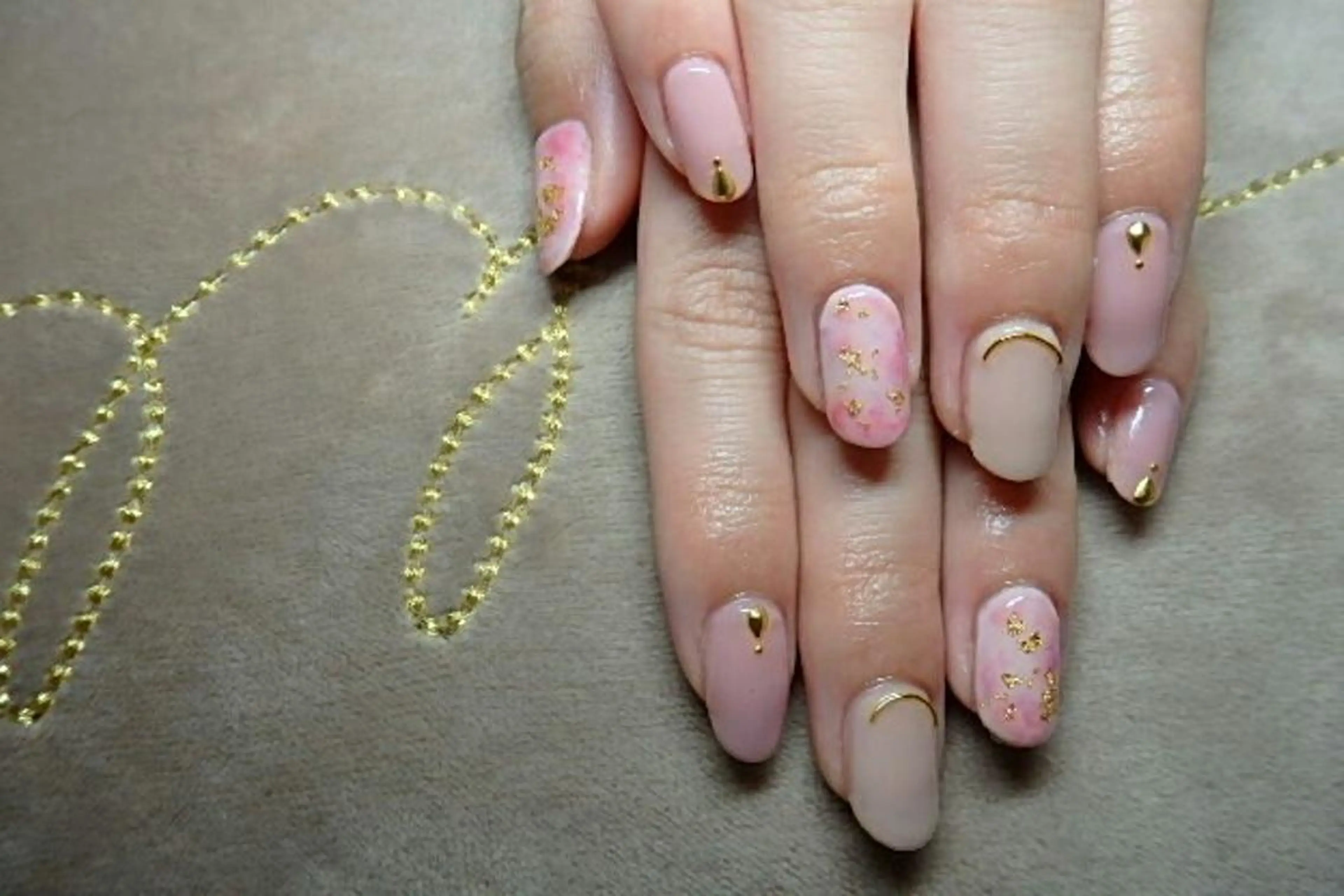 ネイル LAVISH nail salonのヘアスタイル