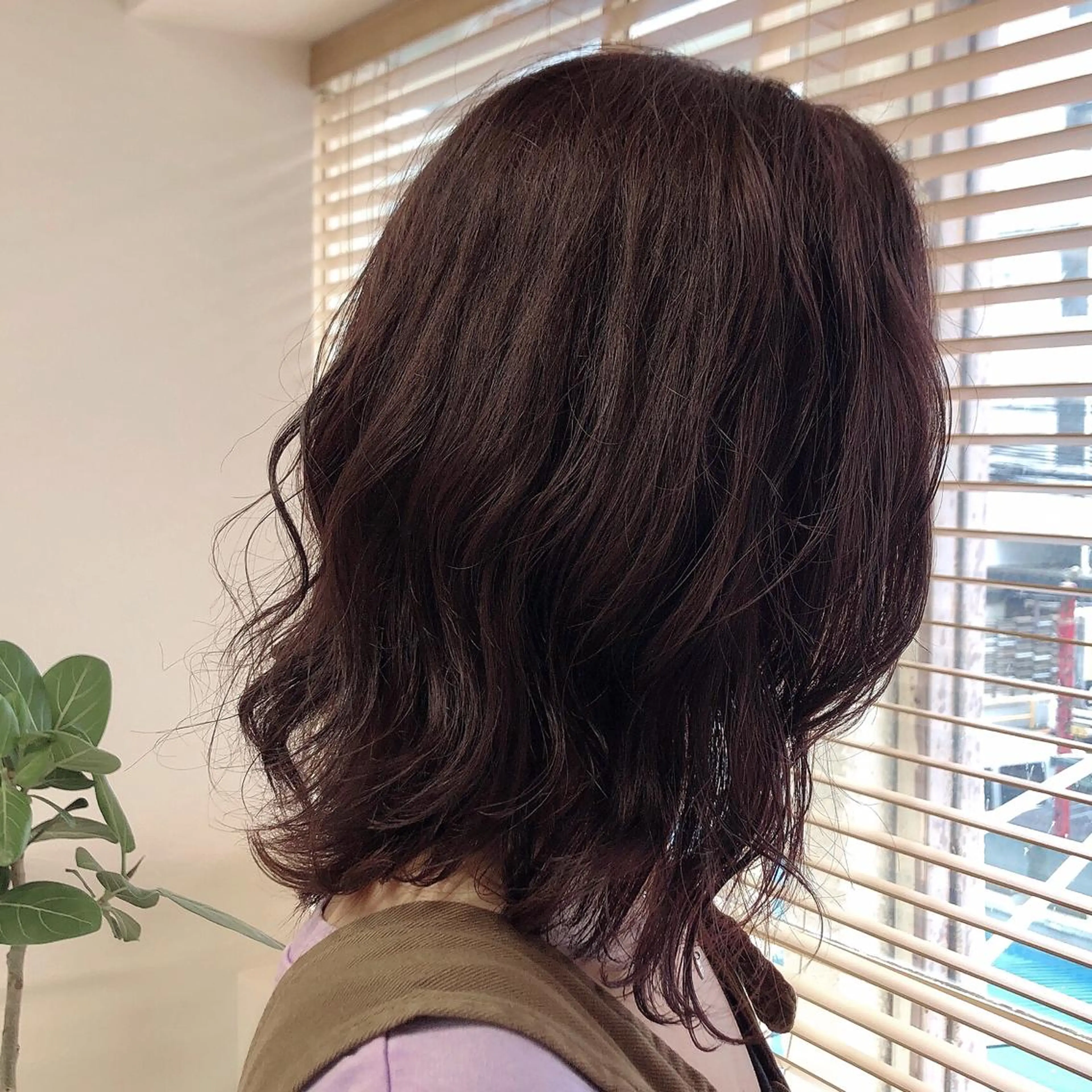 ミディアム カラー アッシュ ラベンダーカラー ラベンダーアッシュ これた🧸ヘアメ職人 ♡髪質改善♡カラーのヘアスタイル