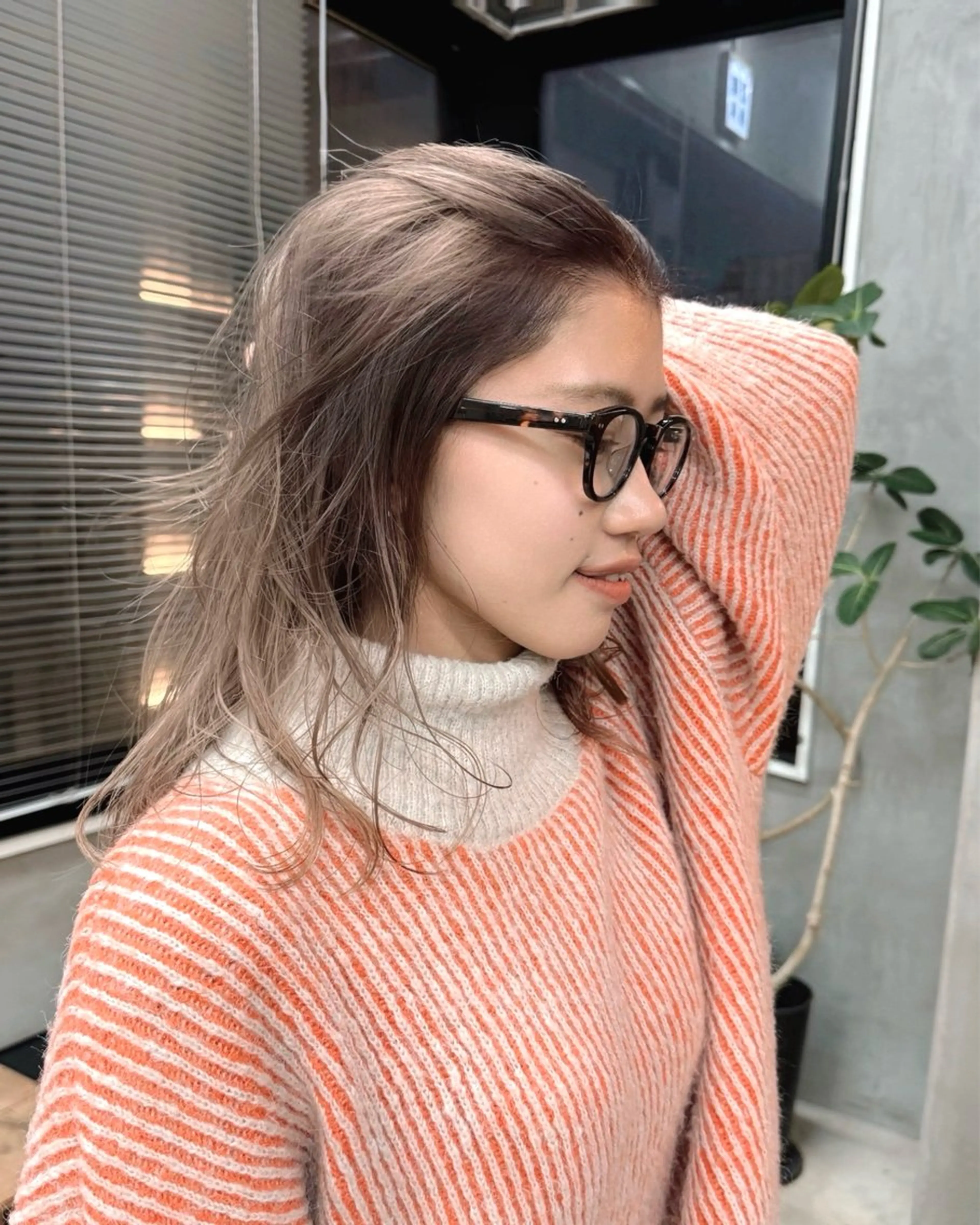 ミディアム カラー ブリーチ カット ヘアカラー トリートメント デザイン/レイヤー Kaito🐩/栄のヘアスタイル