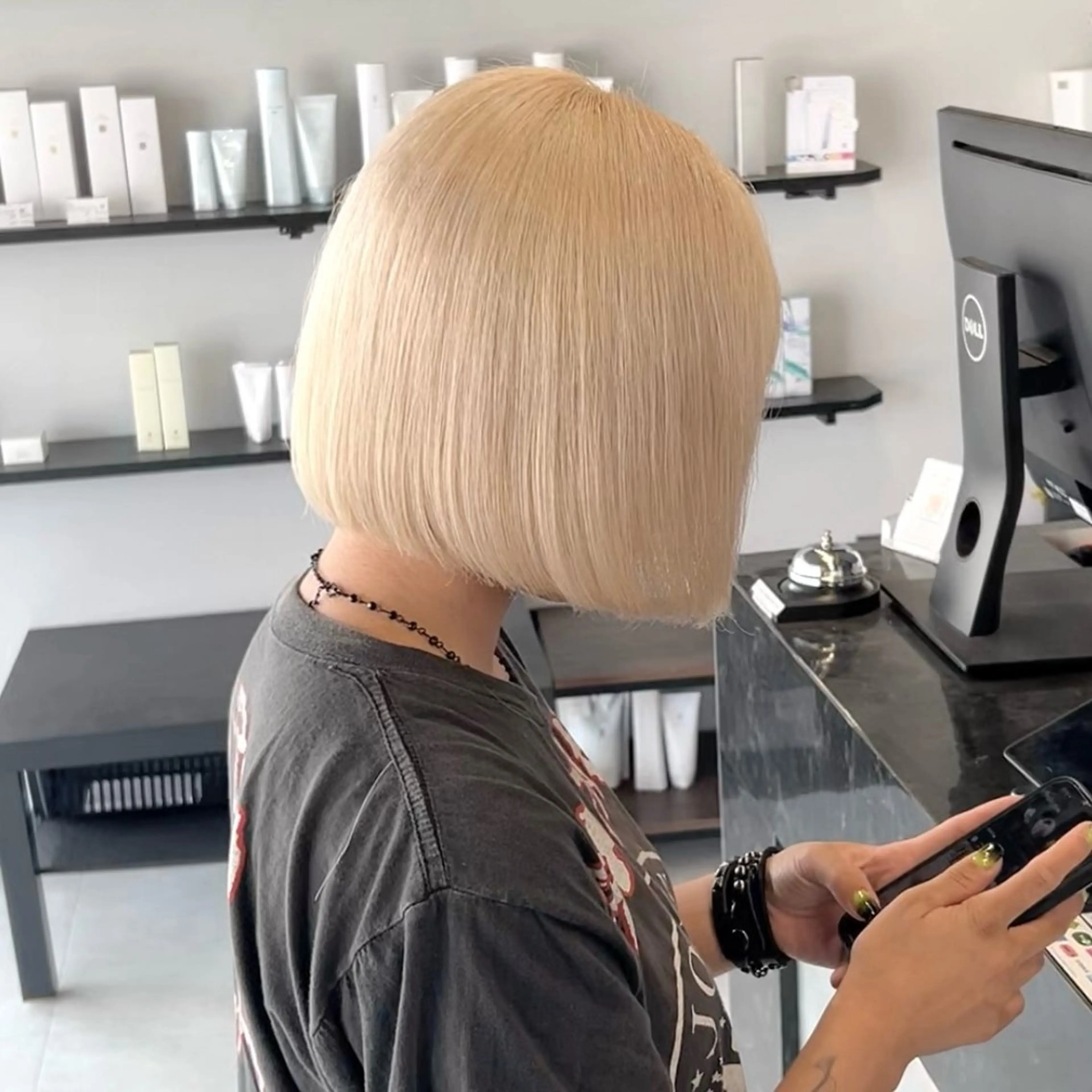 【ハイトーン】ケアブリーチ×2＋ケアカラー＋4stepトリートメント¥32,000→¥24,000の写真