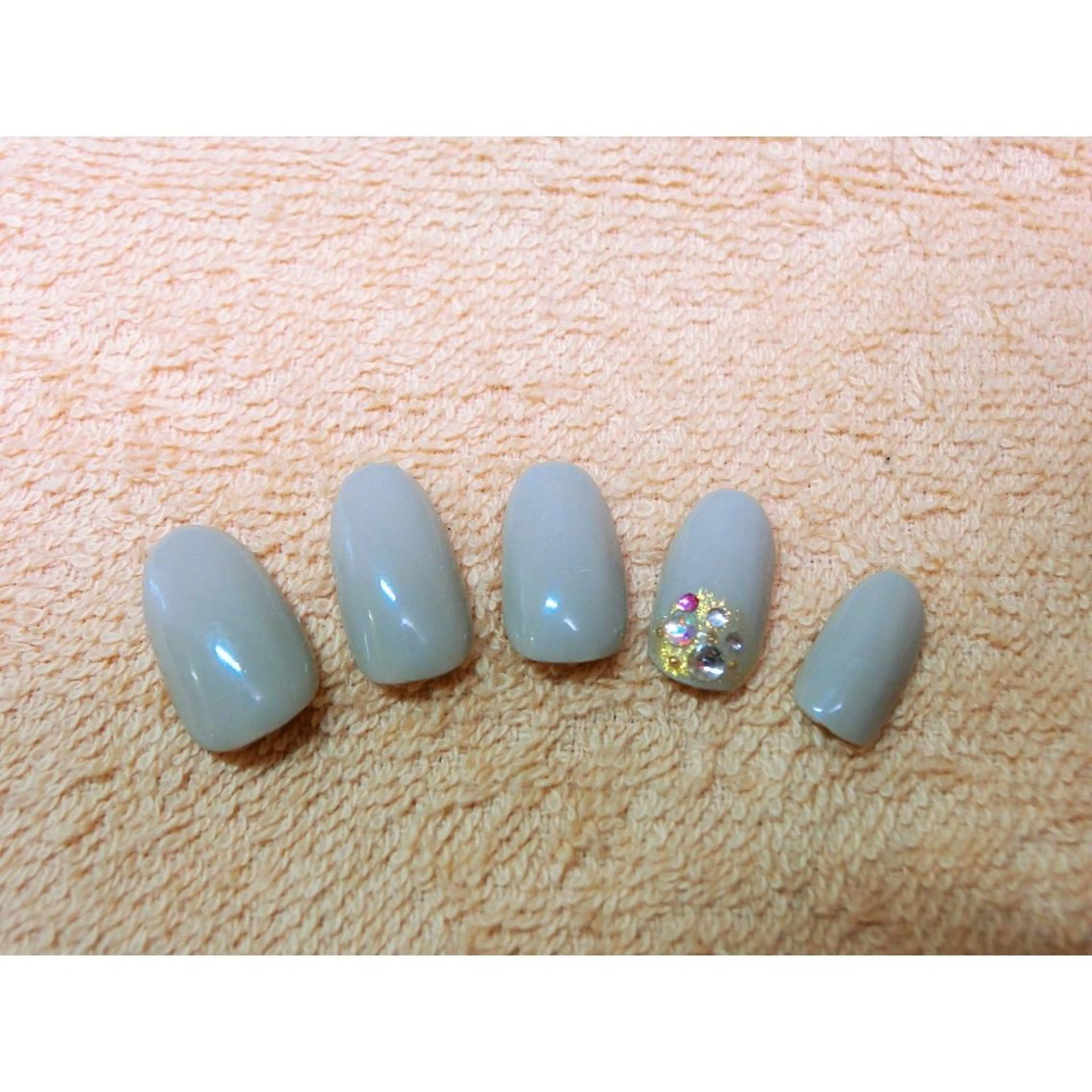 ネイル シンプルネイル 痛ネイル/ワンホン/ フィルイン/長さだしのネイルデザイン