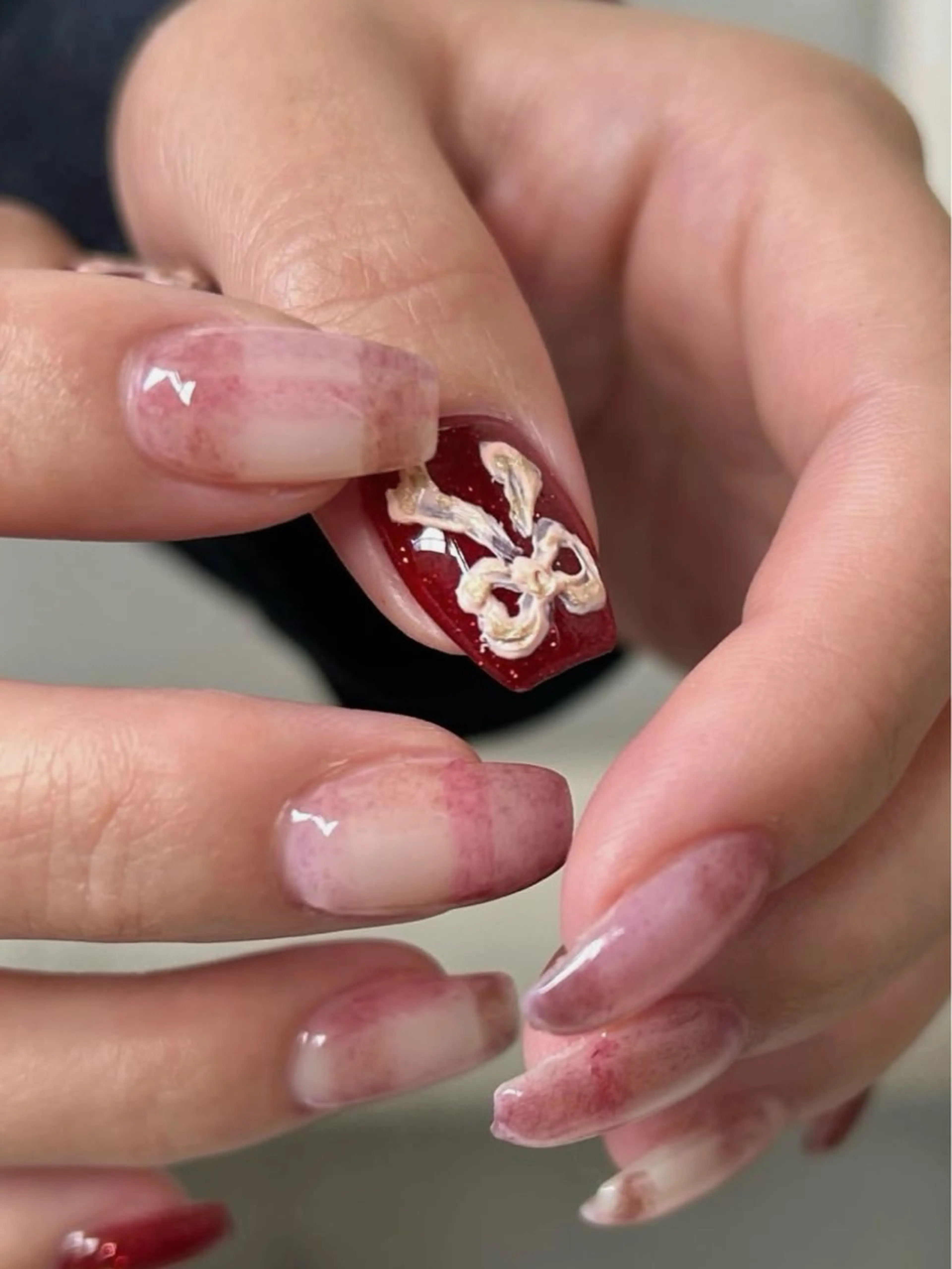 ネイル アートネイル 韓国ネイル ニュアンスネイル リボン talo .のネイルデザイン