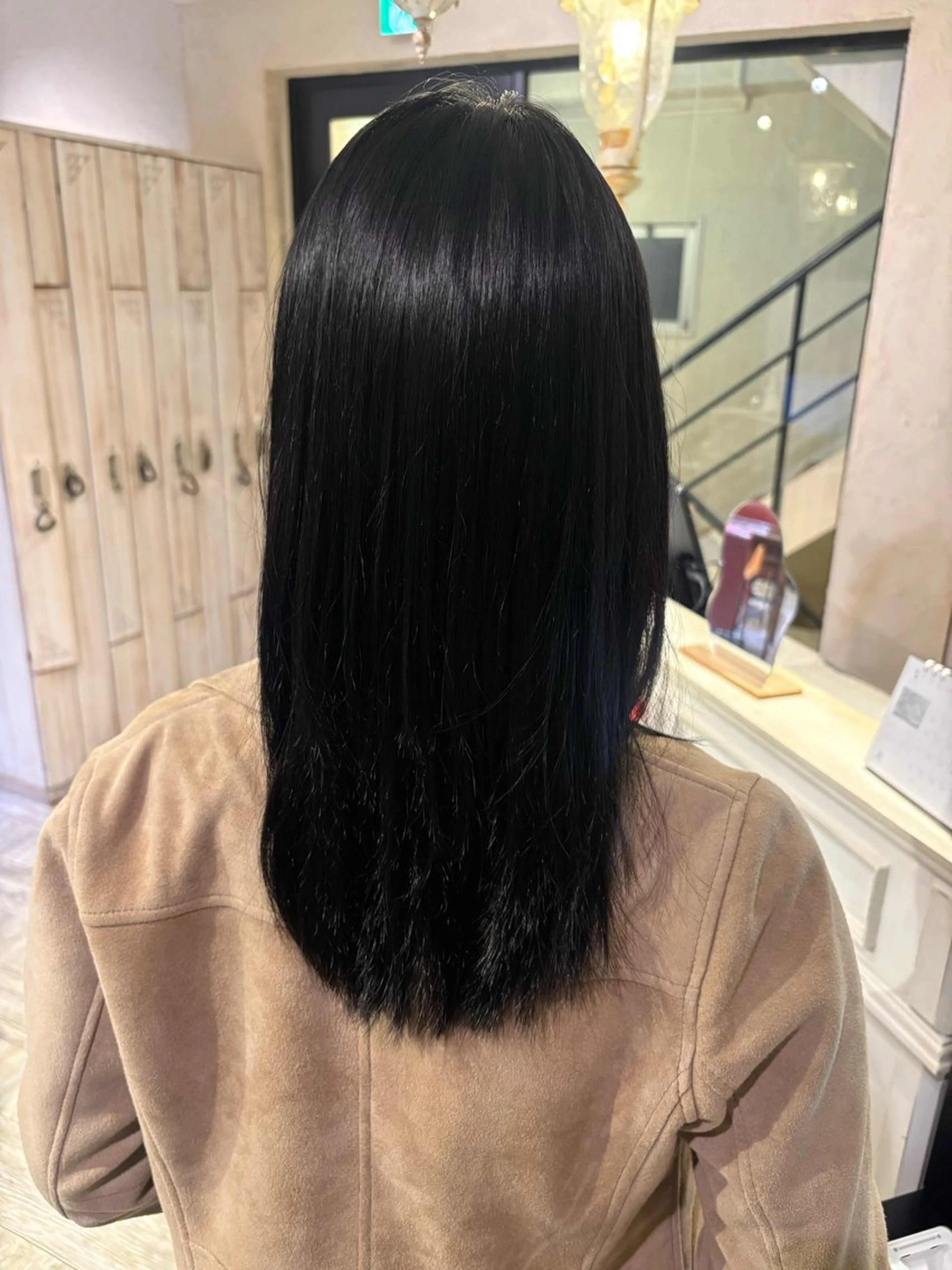 ミディアム ヘアカラー 凜｜縮毛矯正・ まつエク特化のマツエク・マツパデザイン