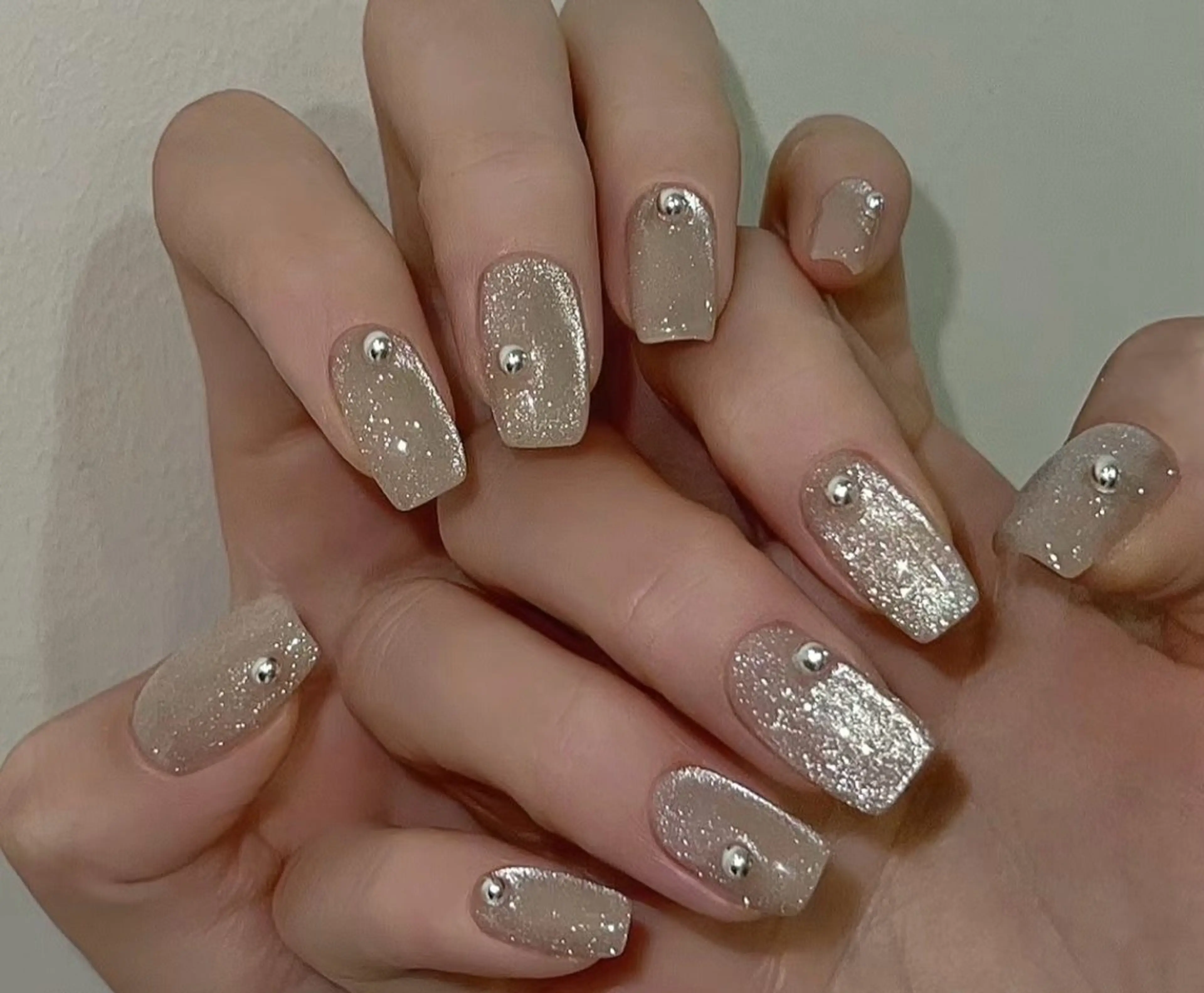 ネイル ハンドネイル LULU Nail  Salon 新宿所属・LU LU NailSalonのネイルデザイン