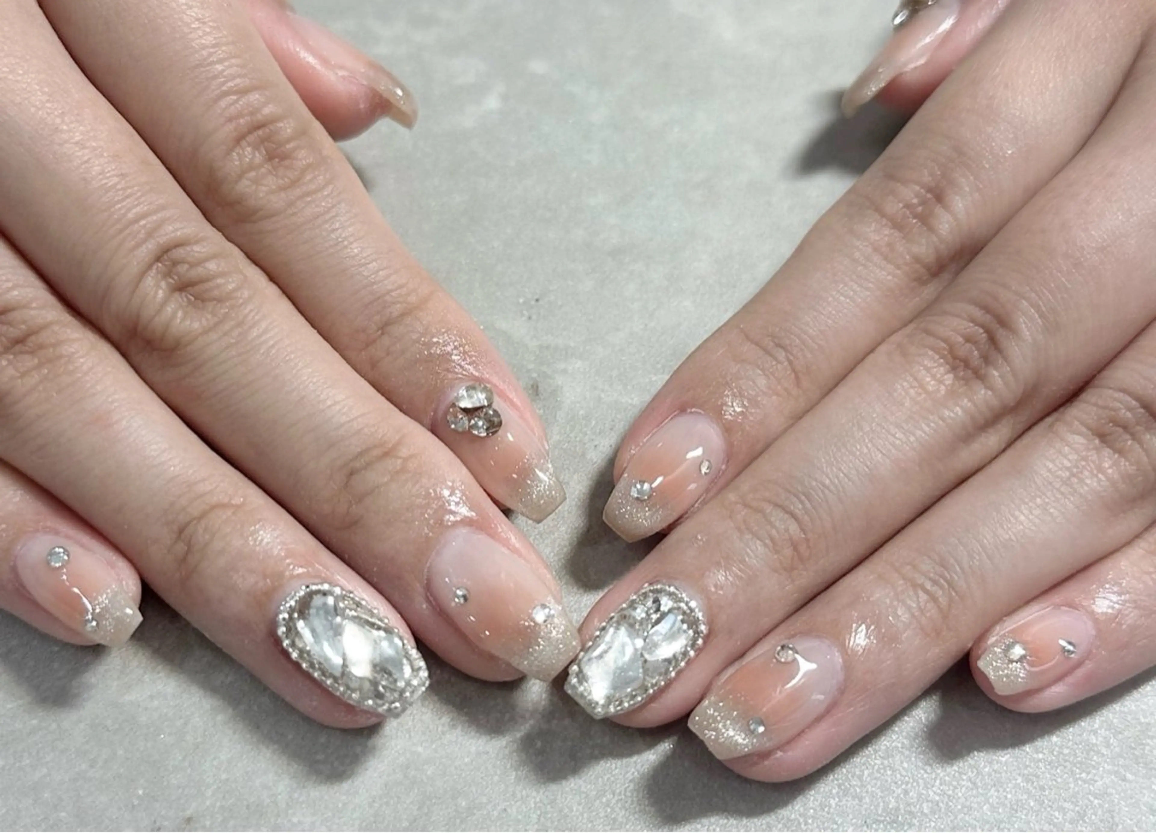 ネイル LAVISH nanamiのネイルデザイン