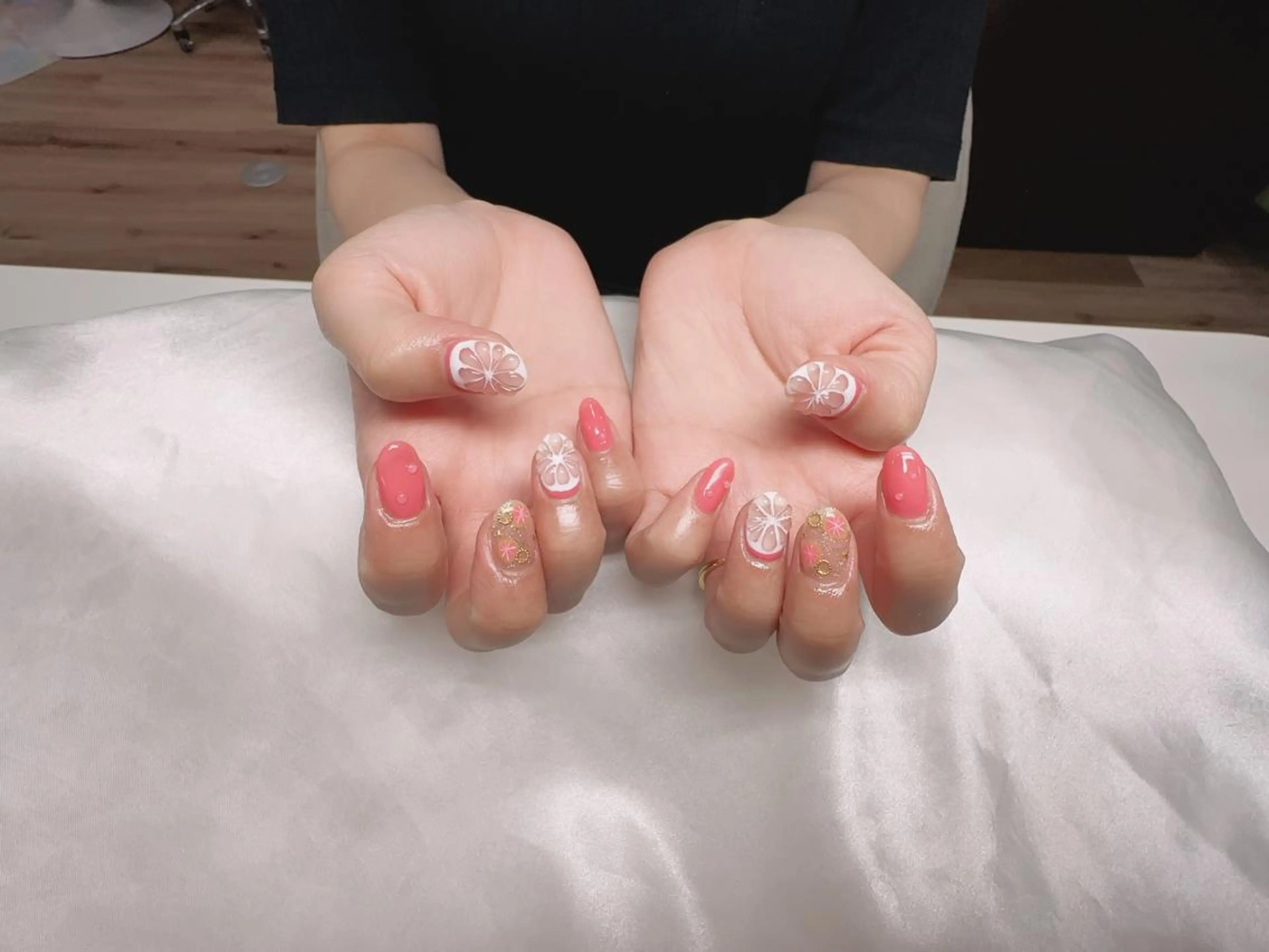 ネイル Ui_Amor (パラジェル)のネイルデザイン