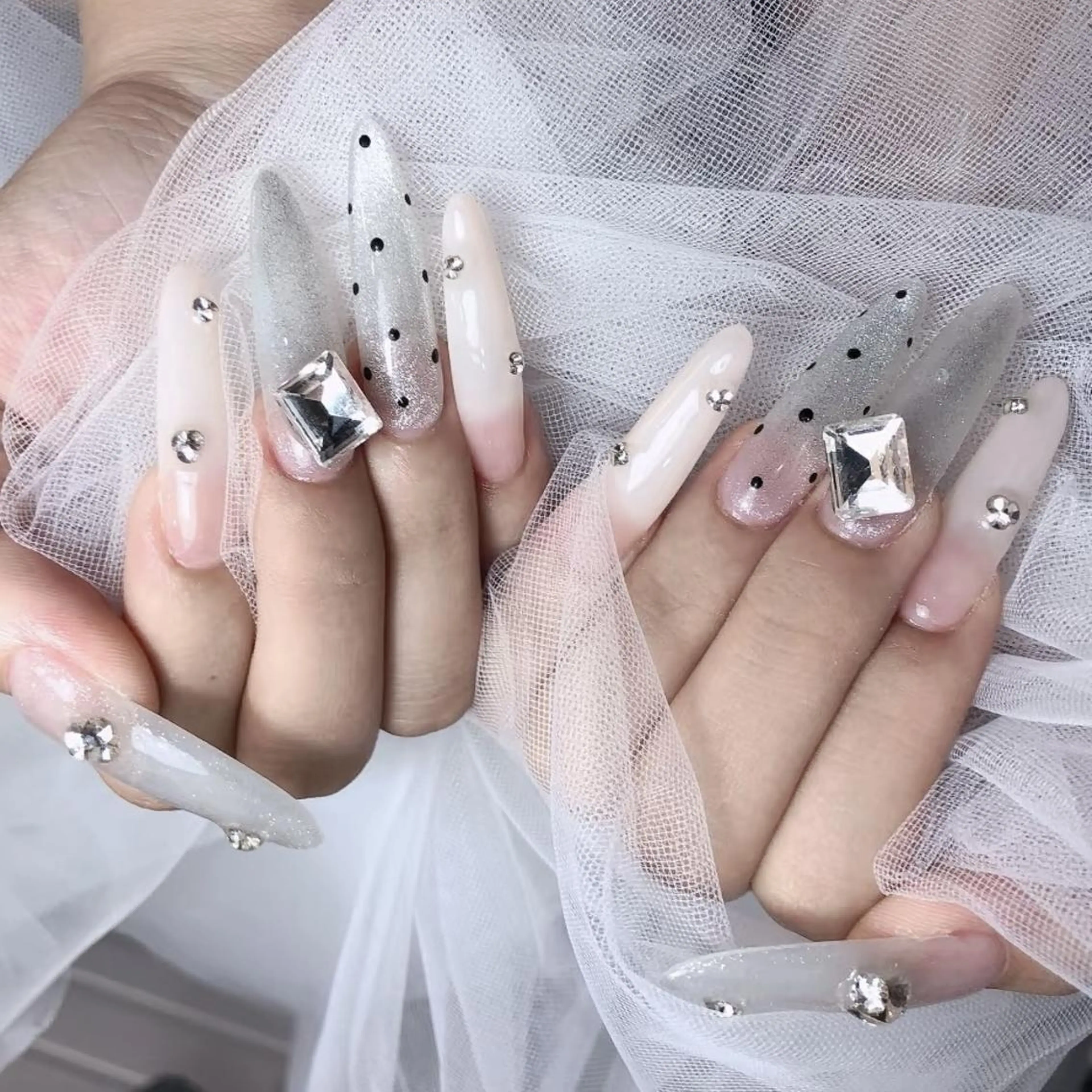 ネイル ハンドネイル DEMAIN- 🌹のネイルデザイン