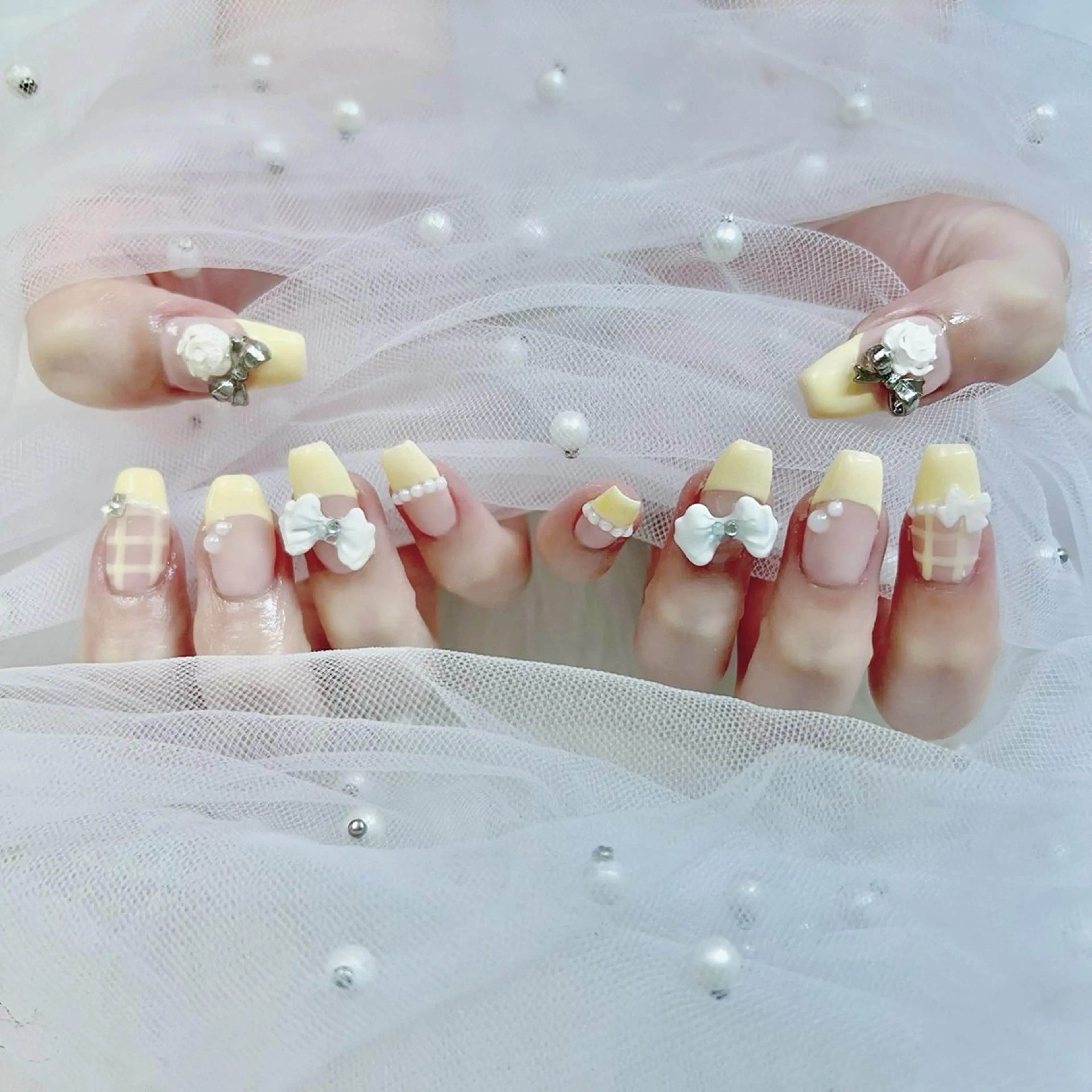 ネイル パーツ全部¥110 サロンミミのネイルデザイン