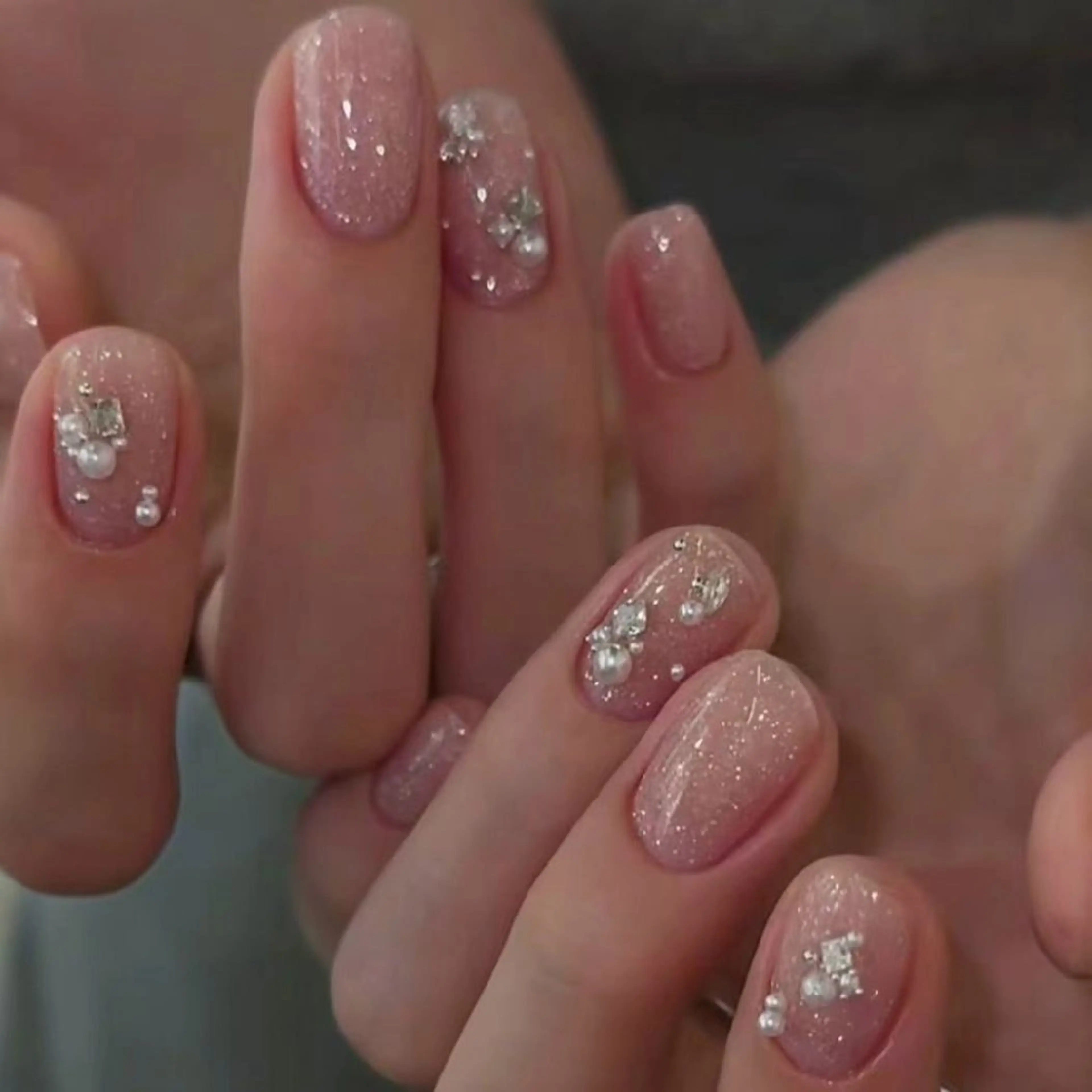 ネイル 氷ネイル・うるうるネイル 韓国ネイル ラメ(グリッター) シンプルネイル ✨モデル募集✨ まつ毛のマツエク・マツパデザイン